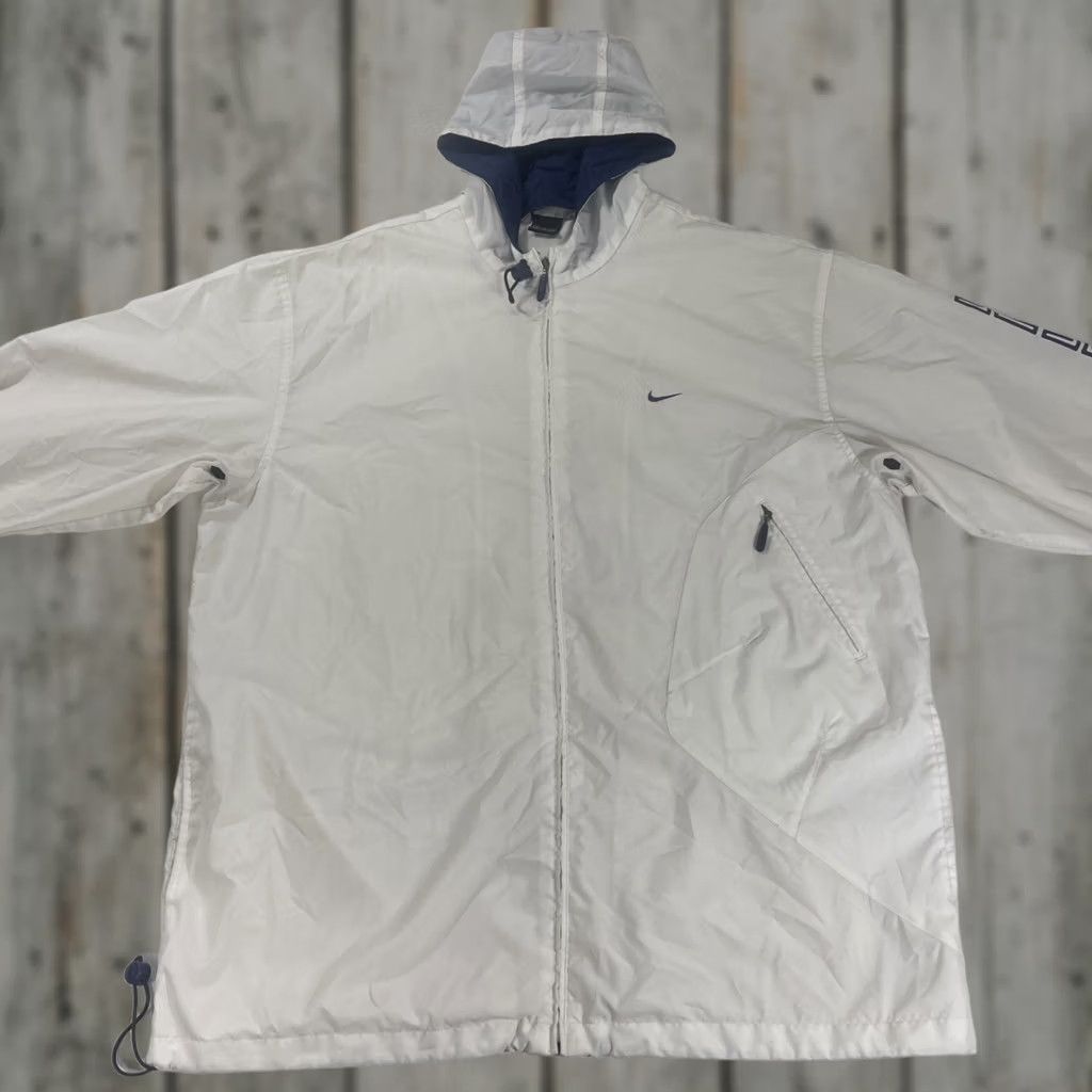 Nike VINTAGE Nike Windbreaker 6453 XL Hooded Jacket White Blue 90s 90s Mens Windbreaker Zip Full Zip Jacket Nike 6453 Size US XL / EU 56 / 4 - 1 Thumbnail