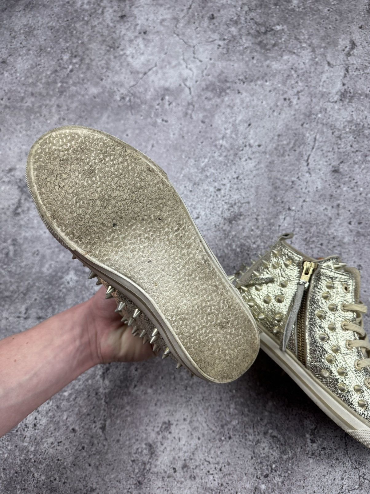 Guess AVANT GARDE GUESS SPIKED STUDED GOLD Y2K SNEAKERS Size US 8 / IT 38 - 18 Thumbnail