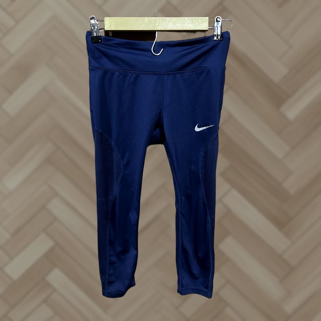 Nike VINTAGE Women's NIKE 855144 Blue Power Racer Running Capri Tight Fit Leggings Size S Size 28" / US 6 / IT 42 - 1 Thumbnail