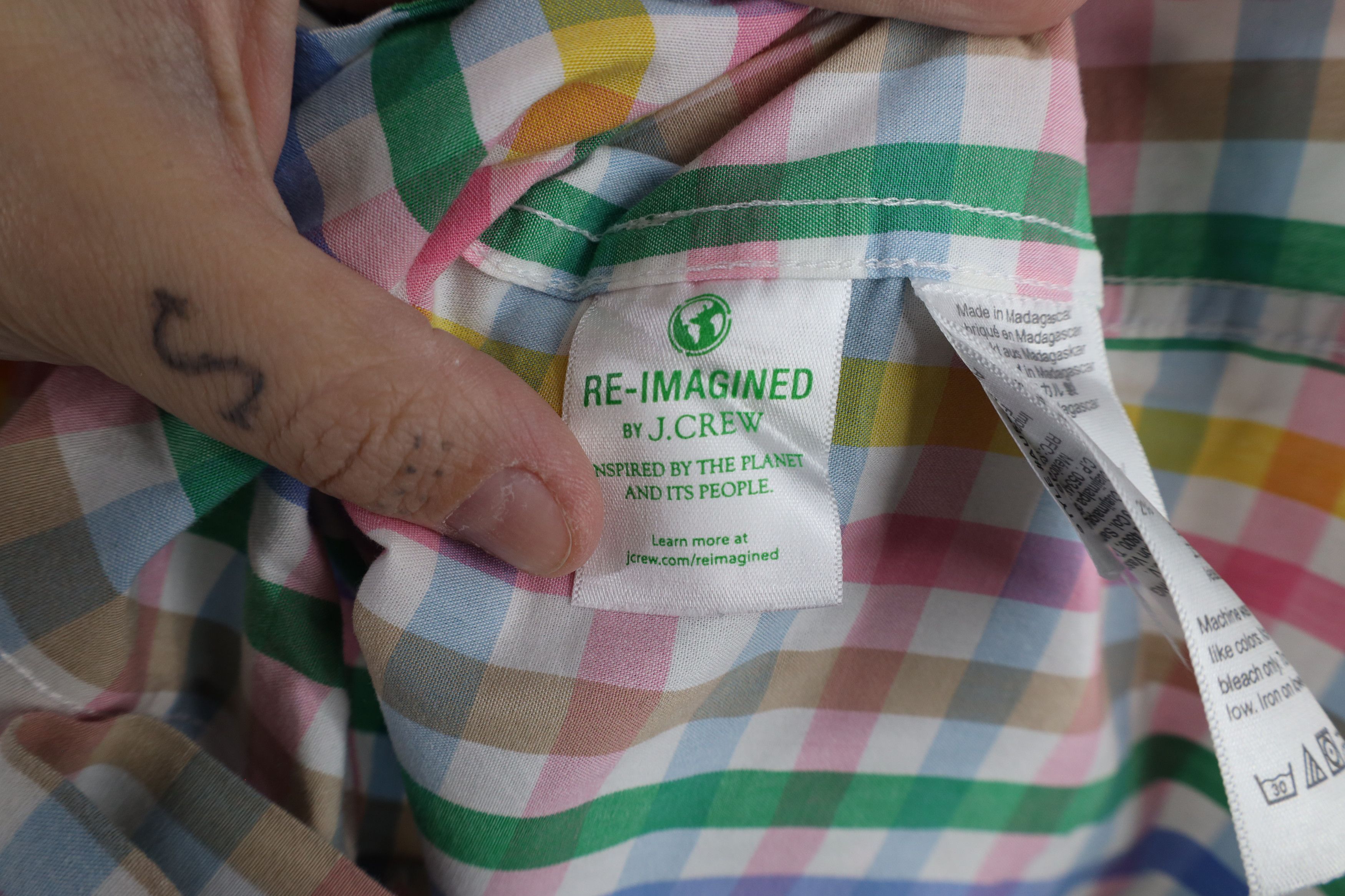 J.Crew × Vintage J Crew Wash Rainbow Plaid Short Sleeve Button Down Shirt Size US L / EU 52-54 / 3 - 7 Thumbnail
