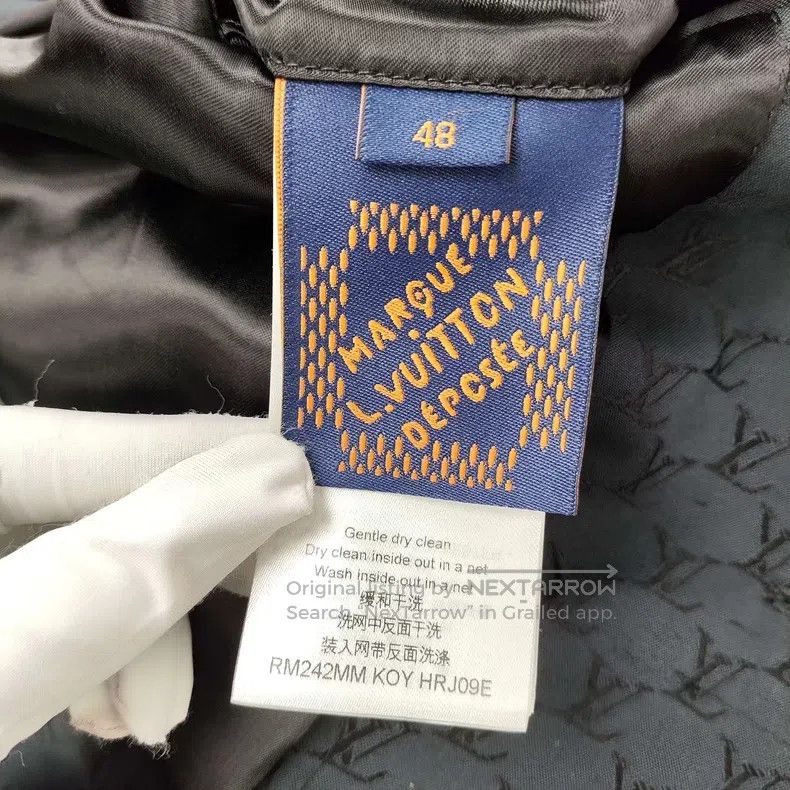 Louis Vuitton Louis Vuitton Mulberry silk blazer Size 48R - 5 Thumbnail