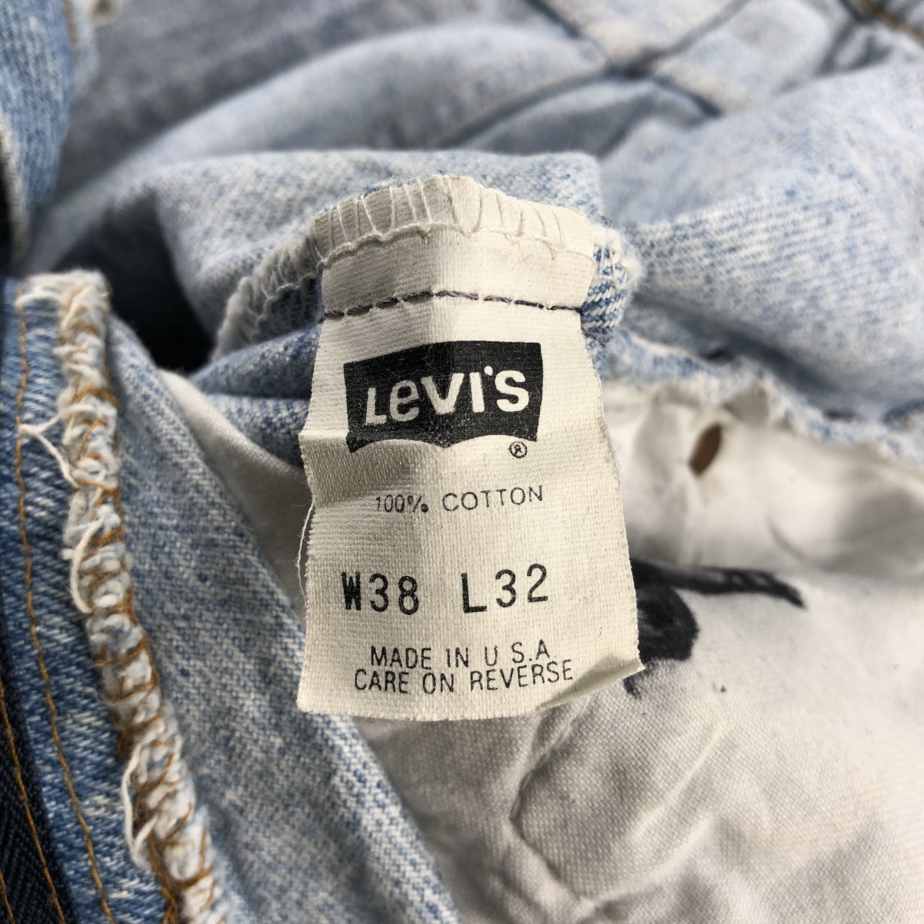 Levi's Vintage 90s Light Wash Levis 505 Jeans-J2593 Size US 36 / EU 52 - 14 Thumbnail