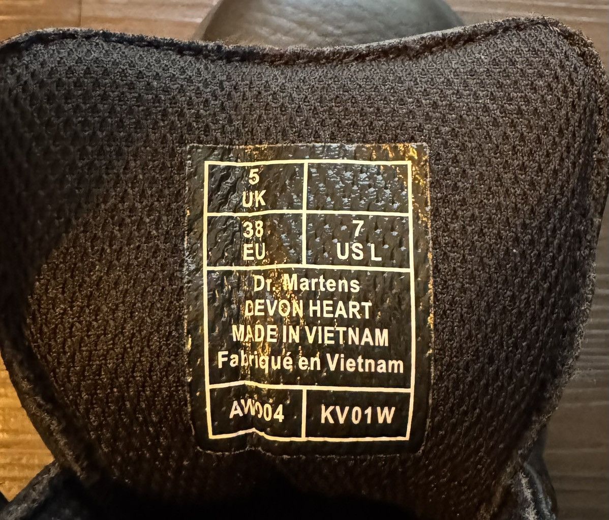 Dr. Martens Devon Heart Size US 7.5 / IT 37.5 - 7 Thumbnail