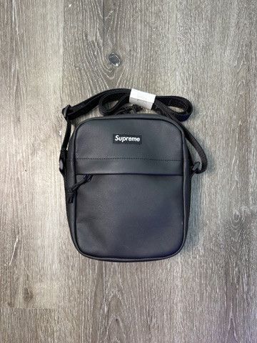Supreme Supreme "Leather" Shoulder Bag Size ONE SIZE - 1 Thumbnail