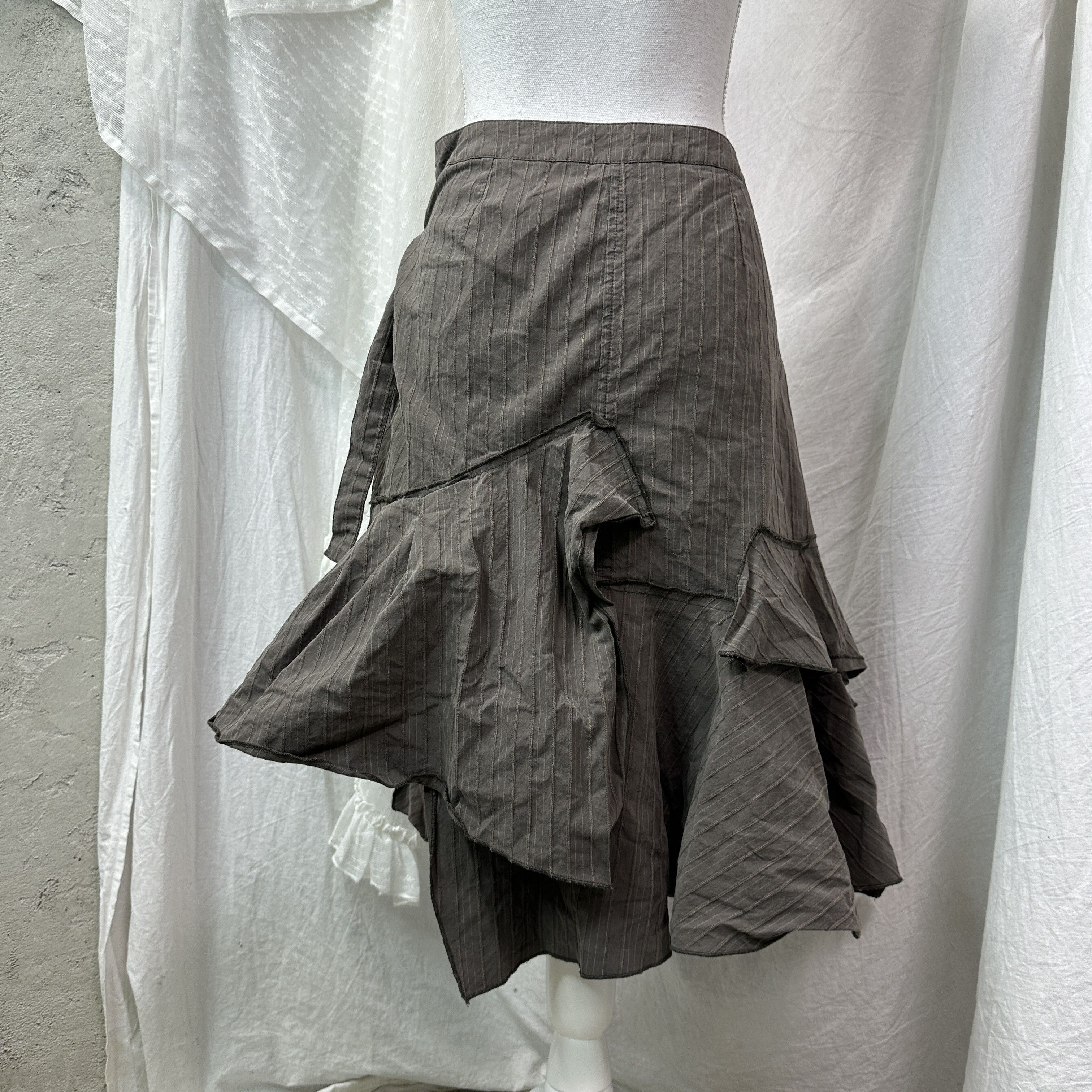Vintage Vintage Avant Garde Military Asymmetrical Wrapped Skirt 00s Size 25" / US 0 / IT 36 - 6 Thumbnail