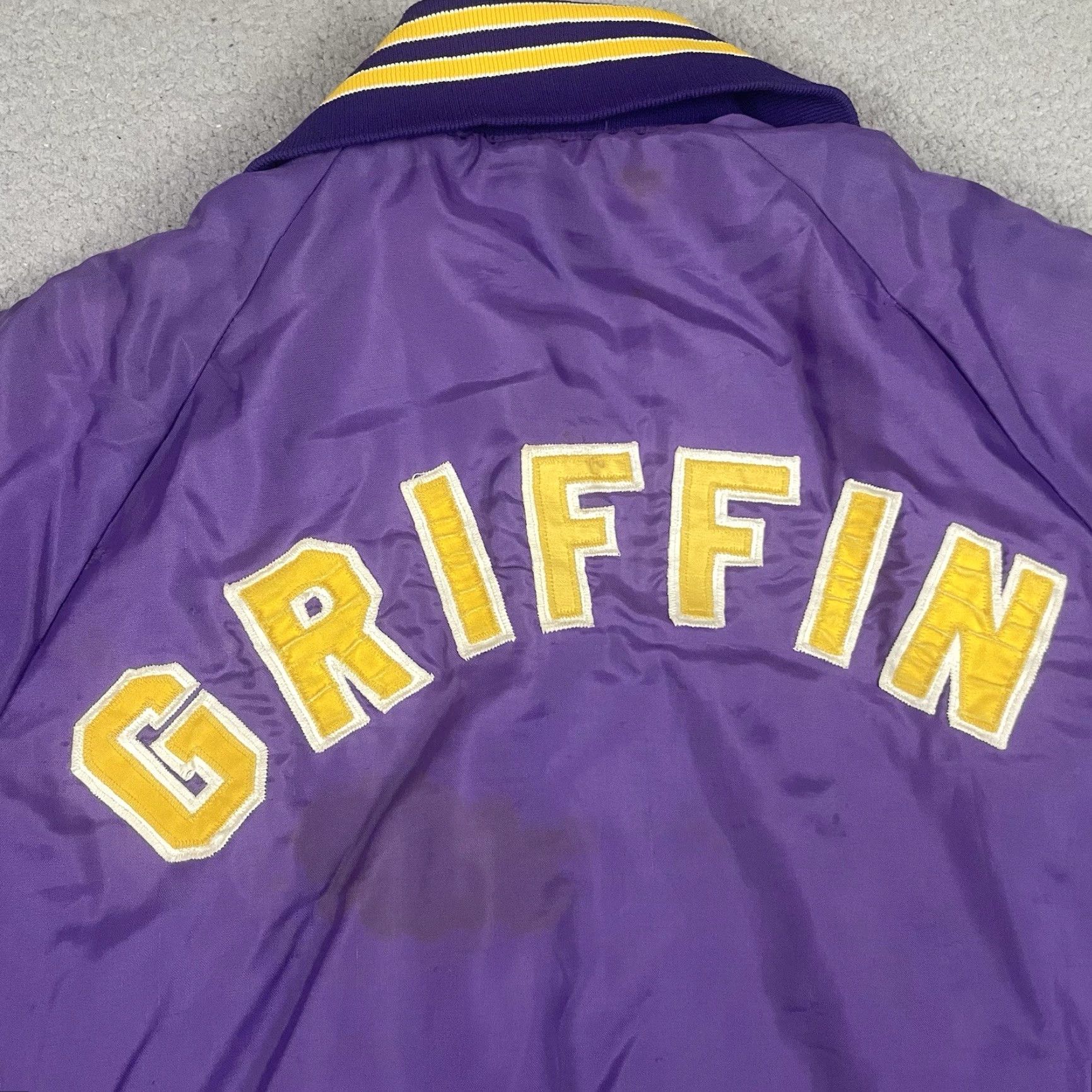 Holloway VINTAGE Holloway Jacket Unisex Adults M Purple Distressed 80s Griffin Baseball Varsity Nylon Button Size US M / EU 48-50 / 2 - 6 Thumbnail