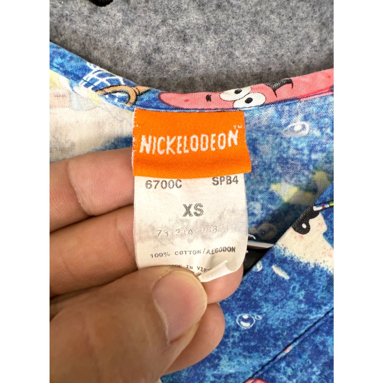 Nickelodeon VINTAGE Nickelodeon SpongeBob SquarePants Scrub Top Shirt Womens XS Blue V-Neck Pockets Size XS / US 0-2 / IT 36-38 - 6 Thumbnail