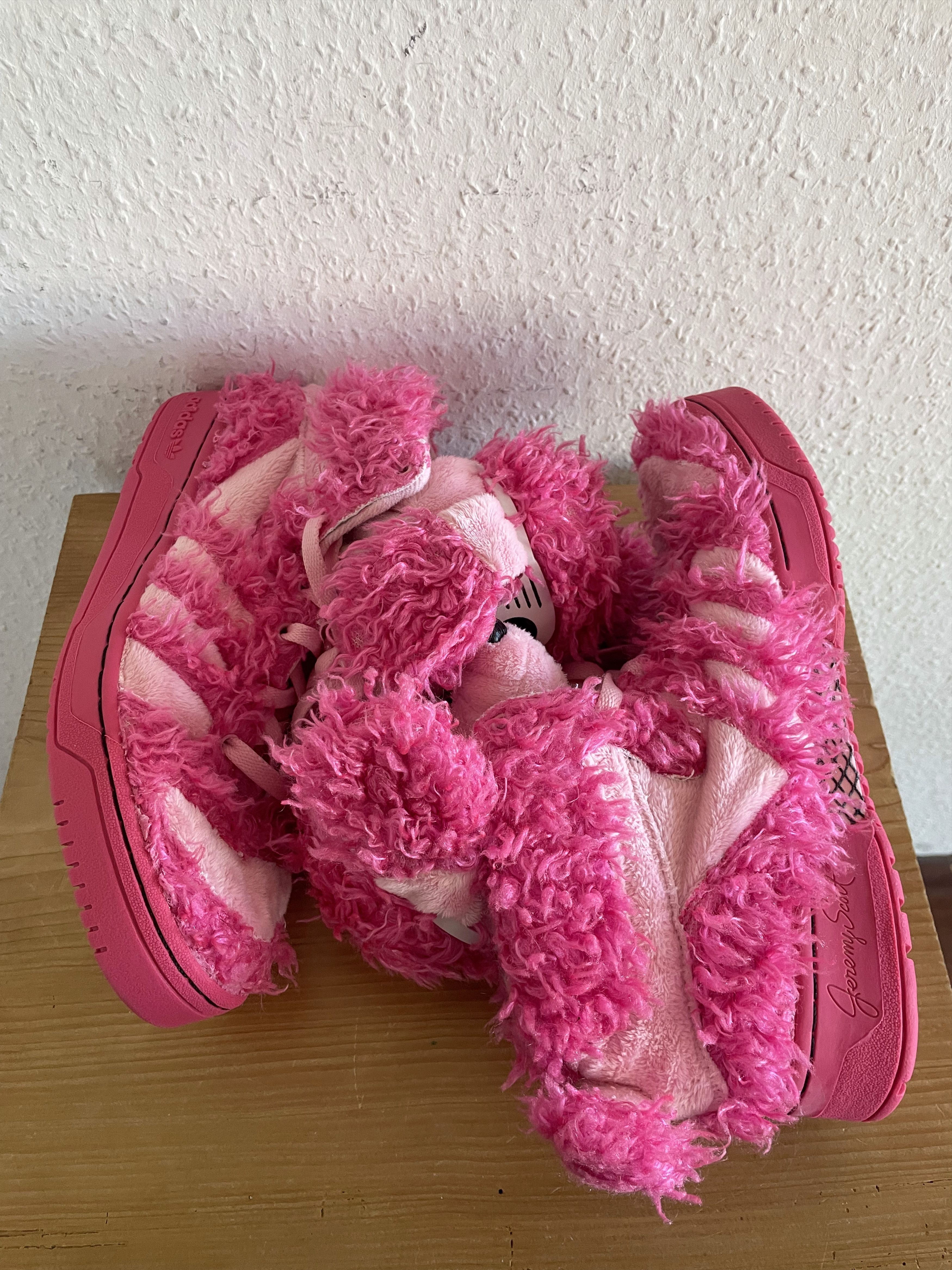 Adidas × Jeremy Scott JS Poodle Pink Fur Sneaker Size US 11 / EU 44 - 15 Thumbnail