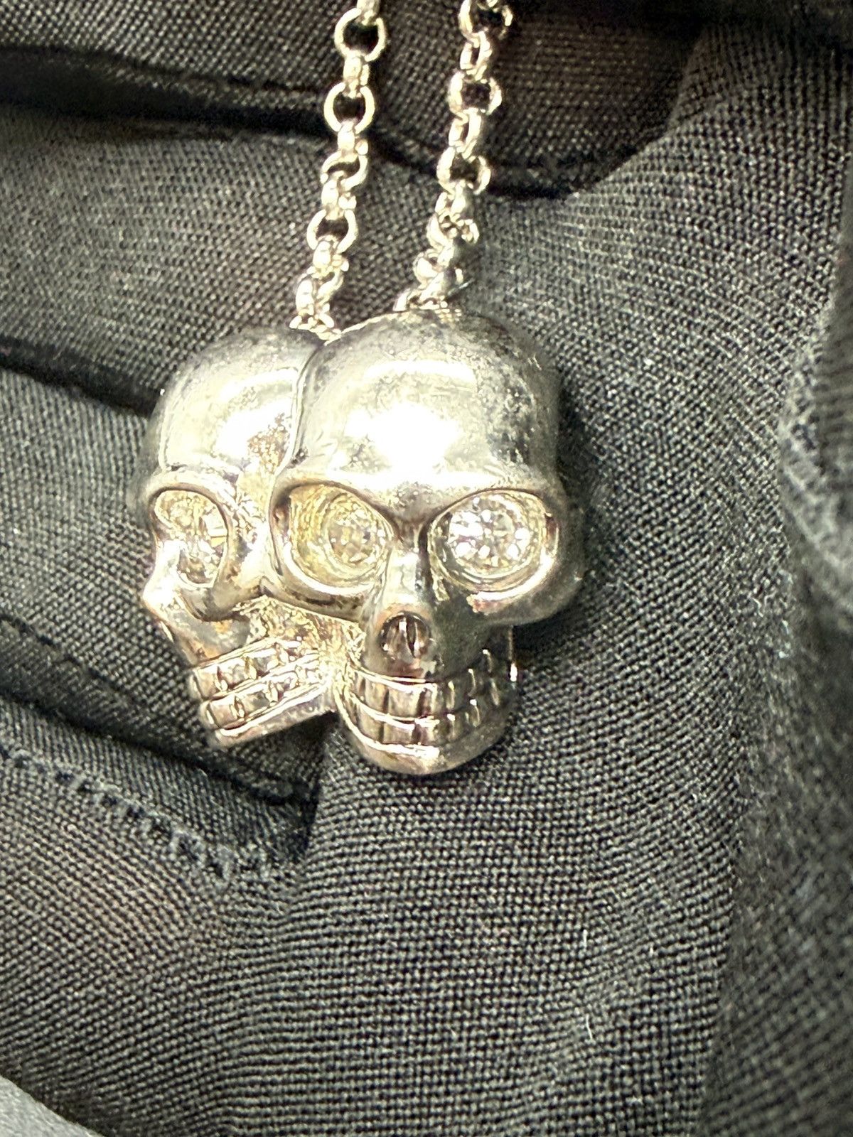 Alexander McQueen ALEXANDER MCQUEEN Silver Twin Skull Necklace Size ONE SIZE - 5 Thumbnail