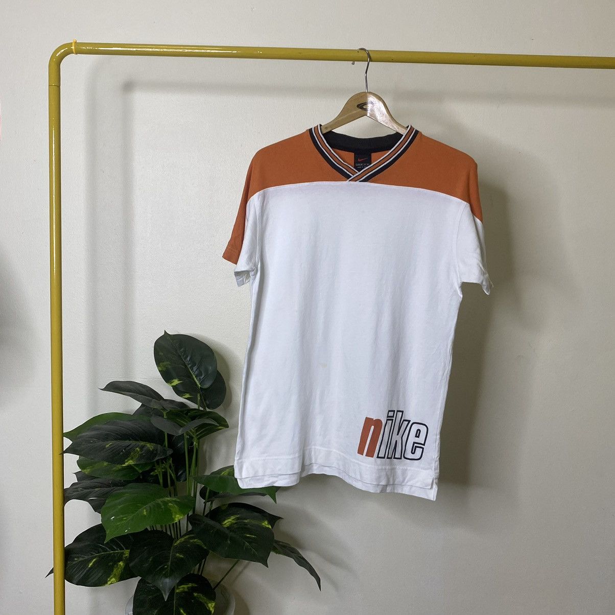 Nike × Vintage Vintage 2000s Nike Tee Size US S / EU 44-46 / 1 - 5 Thumbnail