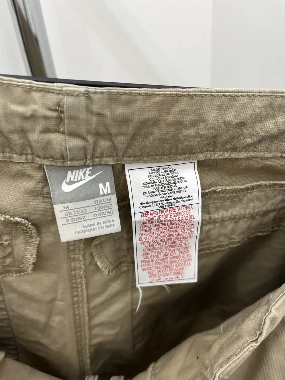 Nike Vintage Nike Cotton Cargo Shorts Size US 32 / EU 48 - 4 Thumbnail