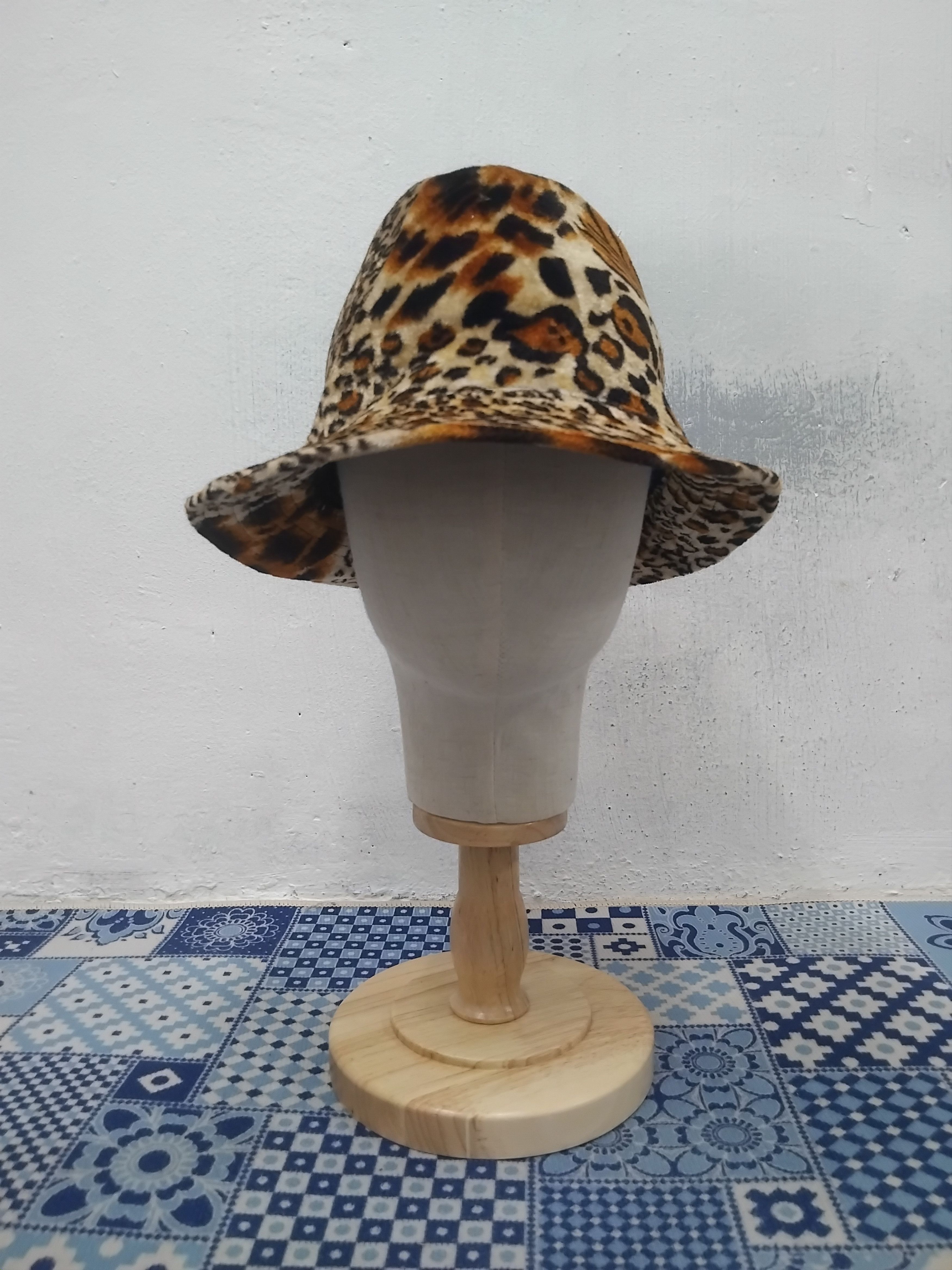 Japanese Brand 💥Leopard style big brother fedora hat Size 38 - 7 Thumbnail
