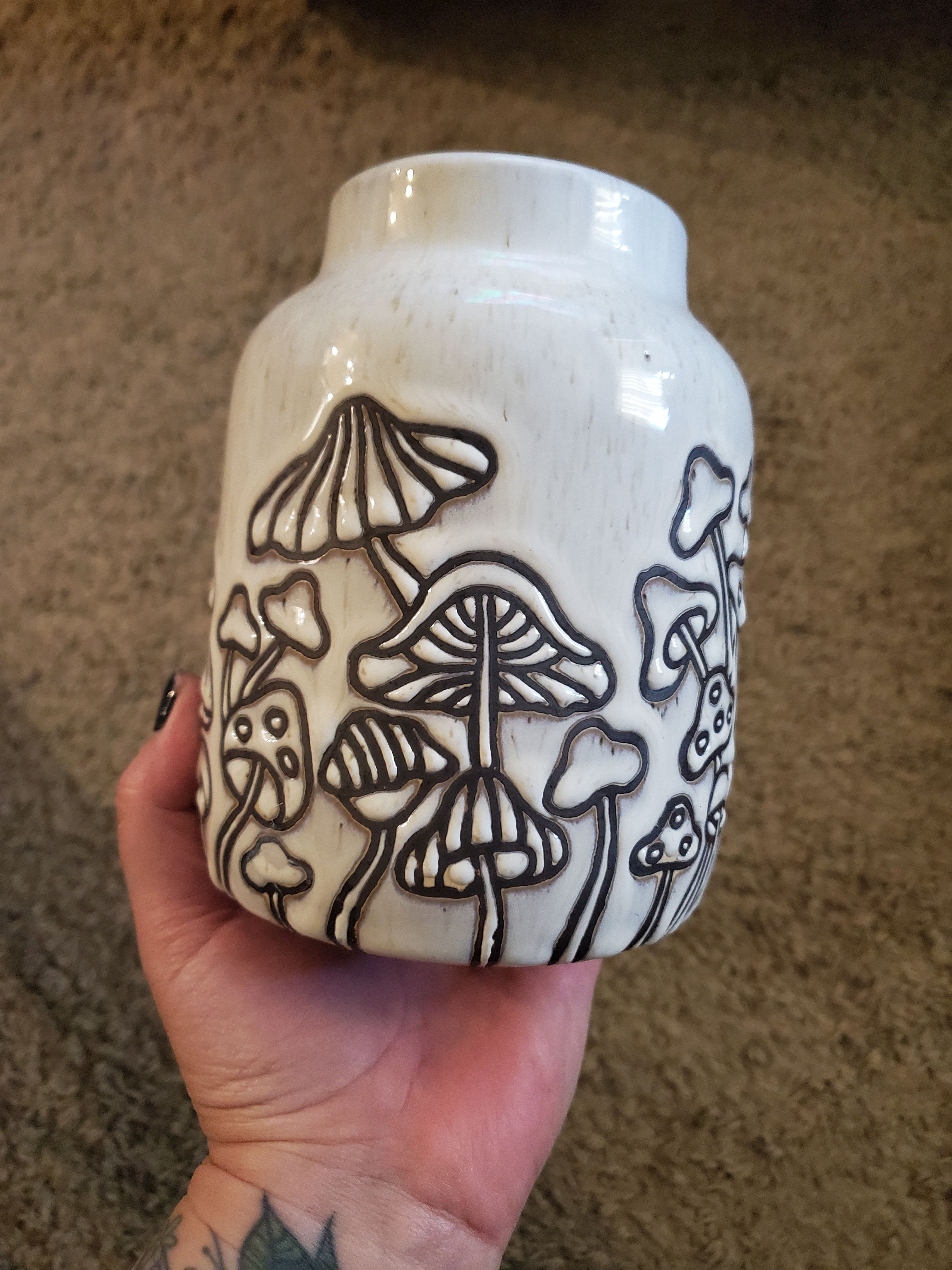 Other Unique + Beautiful Ceramic Mushroom Vase Size ONE SIZE - 3 Thumbnail