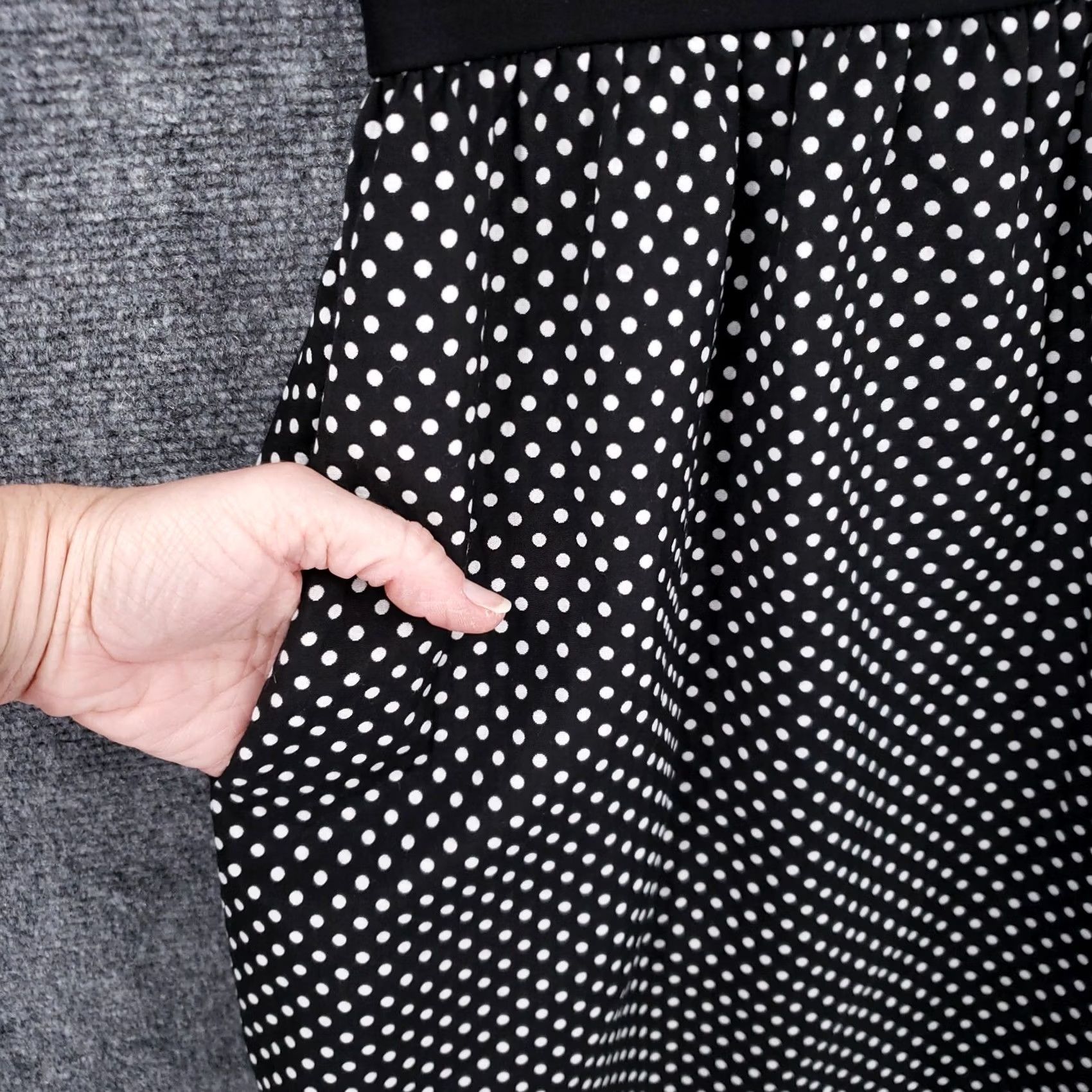 Vintage Tegan Dress Womens Mini Black Polka Dot Sleeveless V-Neck Zip Back Lined Size 6/M Size M / US 6-8 / IT 42-44 - 7 Thumbnail