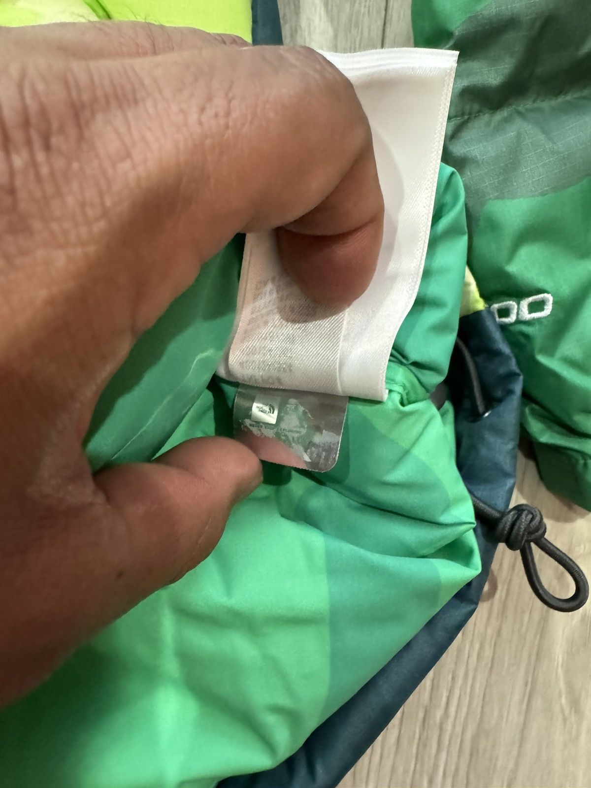 Kaws × The North Face KAWS X THE NORTH FACE 1996 NUPTSE JACKET SAFETY GREEN Size US S / EU 44-46 / 1 - 8 Thumbnail