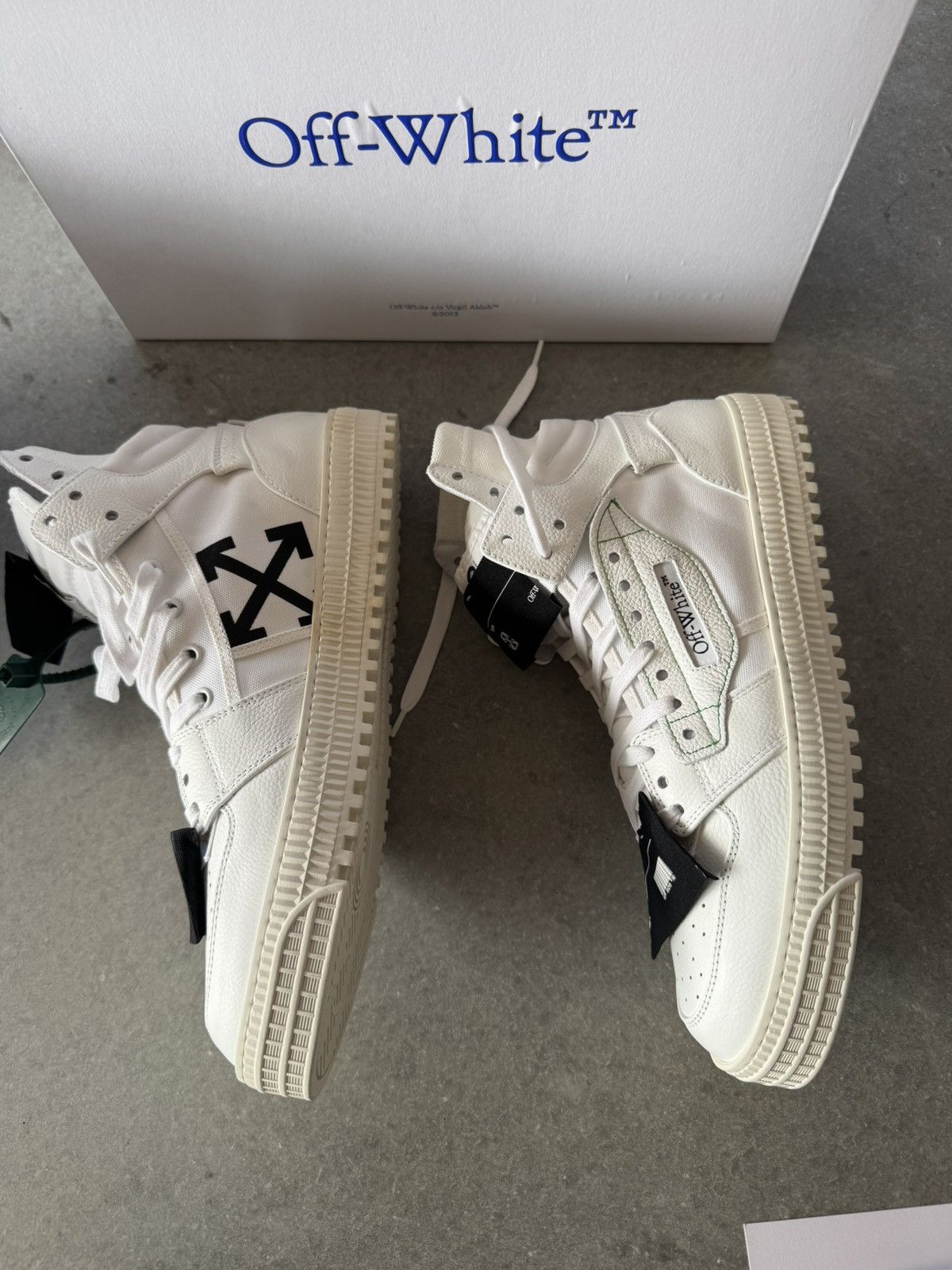 Off-White 3.0 OFF COURT CALF LEATHER WHITE BLACK Size US 13 / EU 46 - 4 Thumbnail