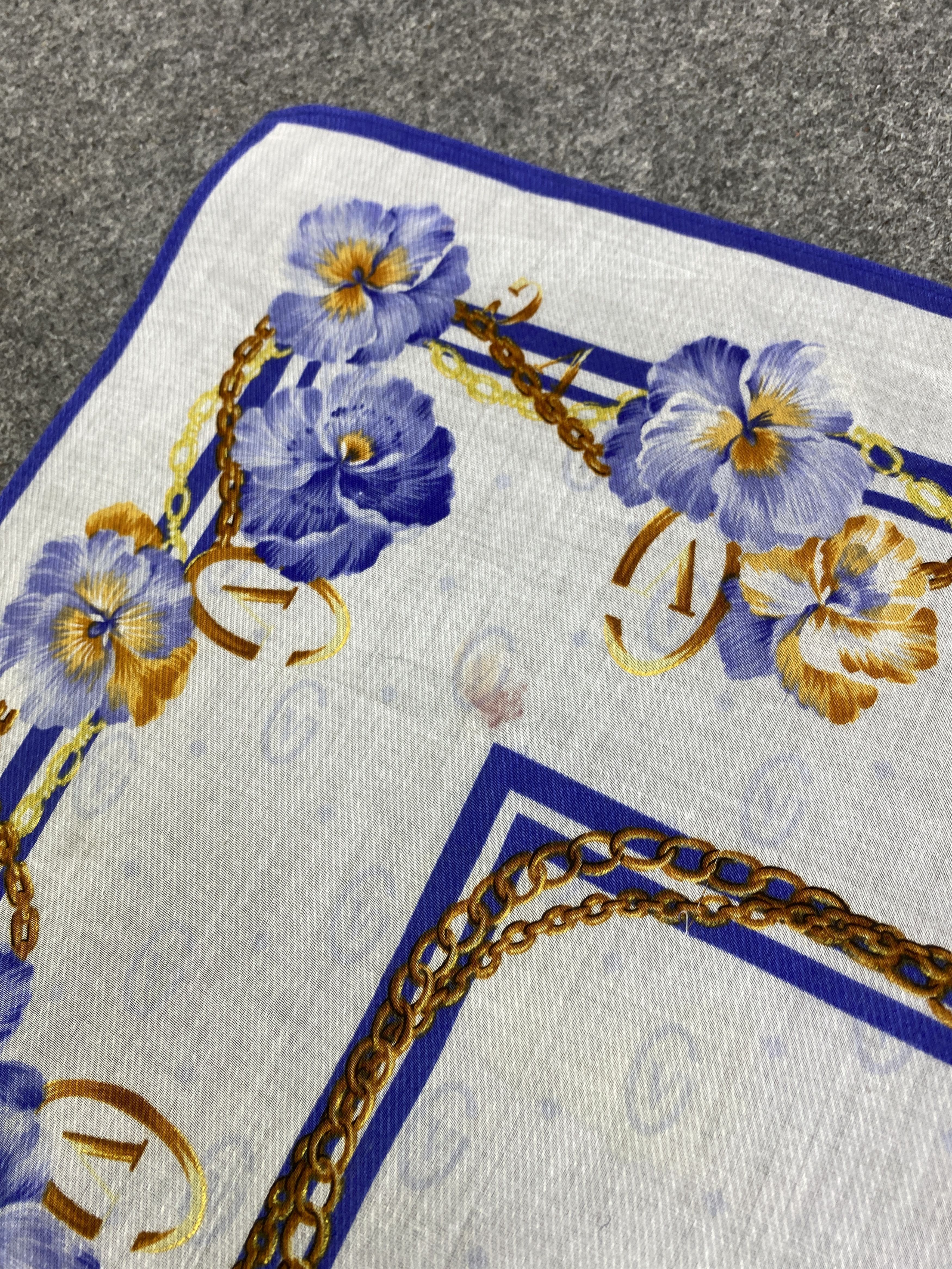 Gianni Valentino Vintage Gianni Valentino Handkerchief / Neckerchief HKC1074 Size ONE SIZE - 11 Thumbnail