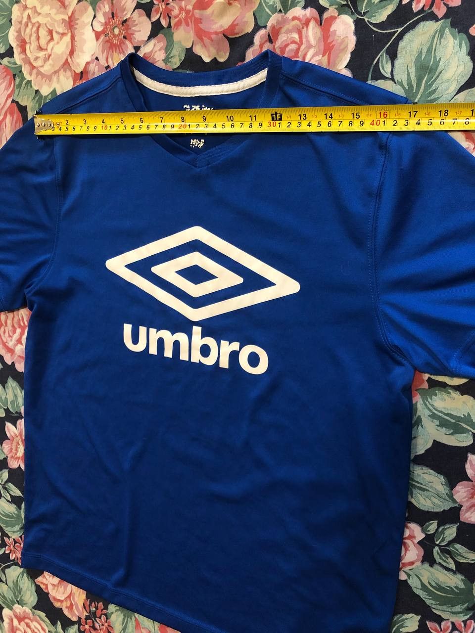 Umbro Vintage Umbro Y2K Big Logo Print T-Shirt Size XL Size US L / EU 52-54 / 3 - 8 Thumbnail