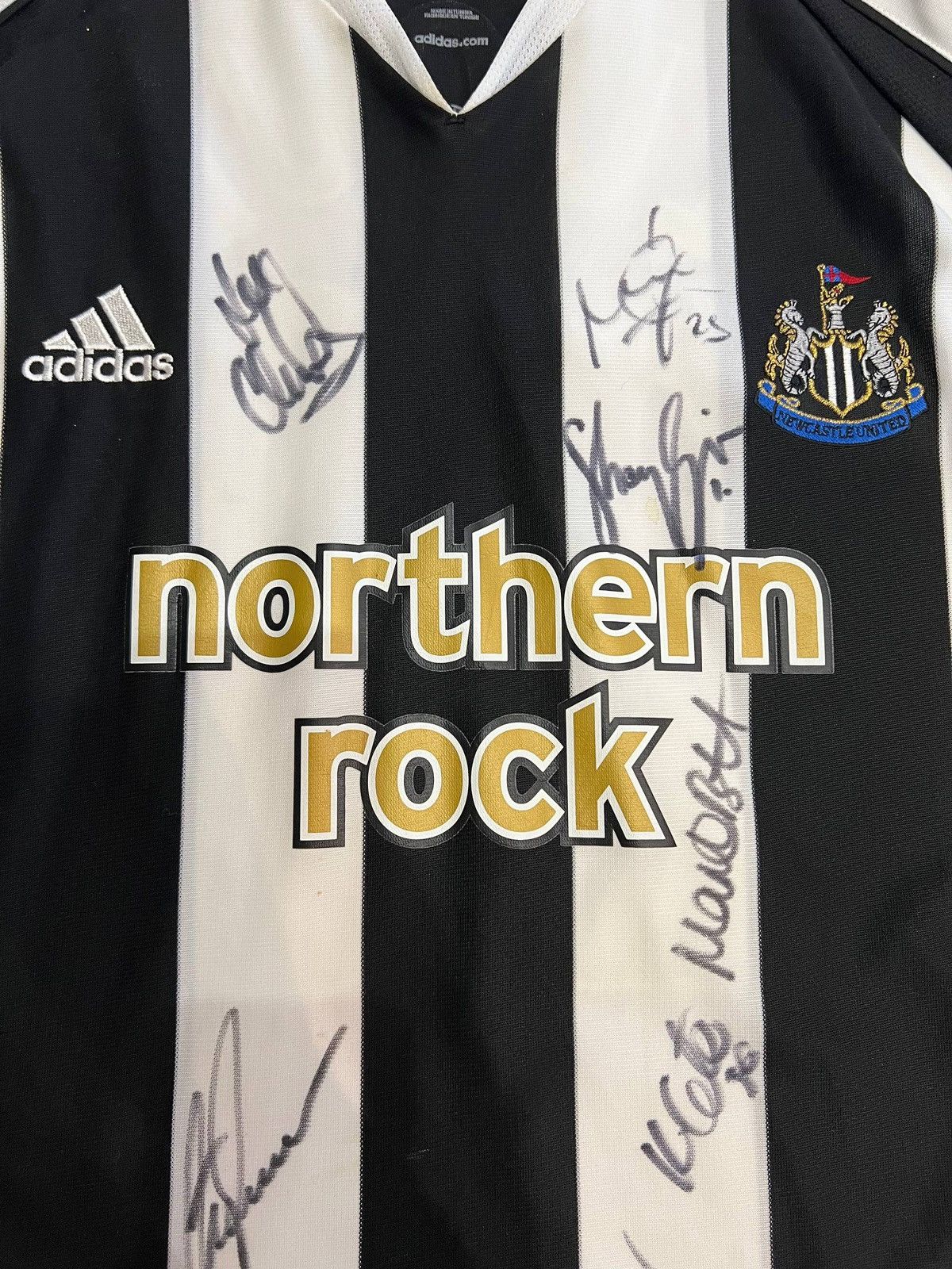 Adidas 🔥VINTAGE SUPER RARE NEWCASTLE UNITED LUQUE SIGNED JERSEY🔥 Size US XL / EU 56 / 4 - 4 Thumbnail