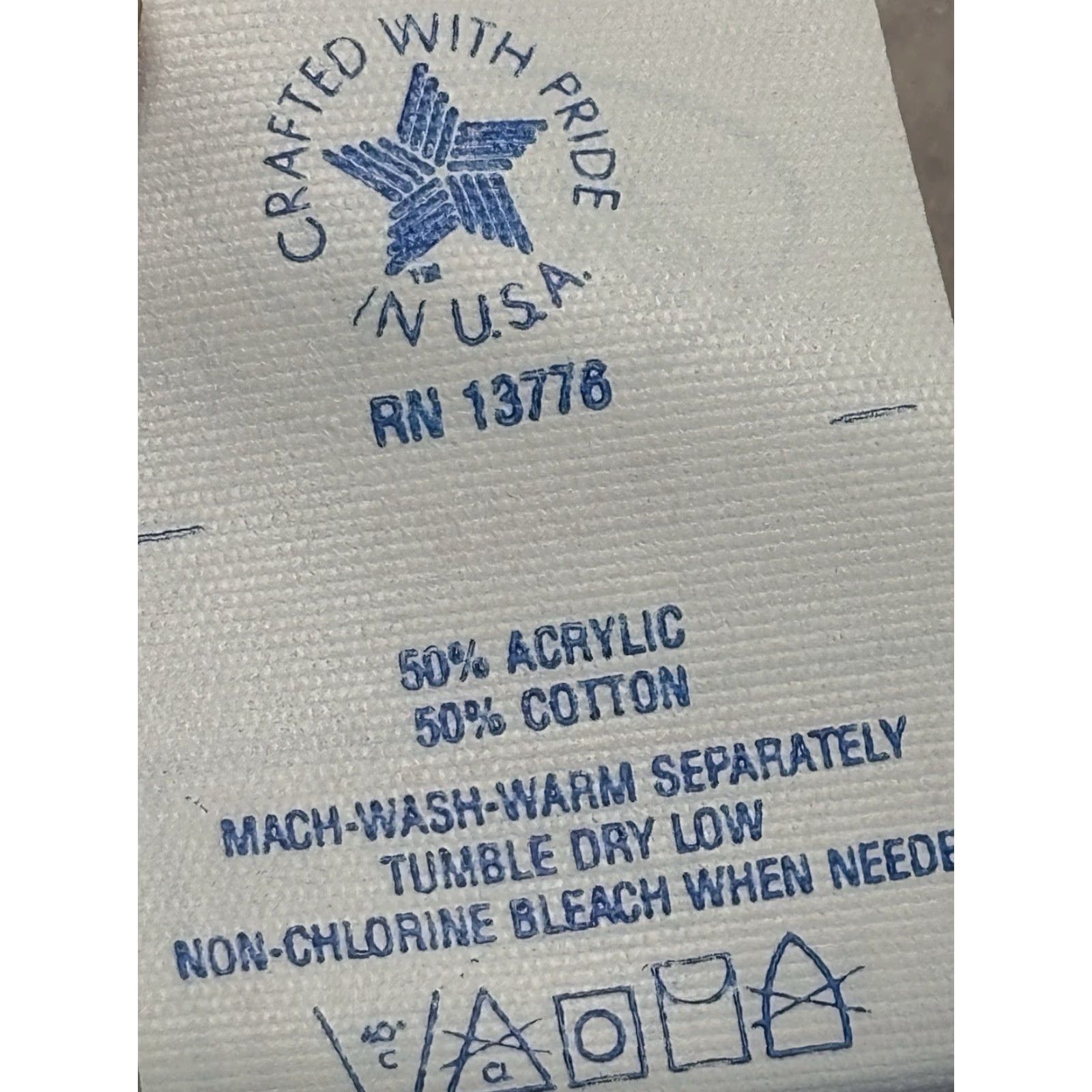 Vintage VINTAGE Pannill Sweatshirt Women’s Large Blue Juneau Alaska Benny Bears Pullover Crew Neck Cotton Blend USA Size L Size L / US 10 / IT 46 - 8 Thumbnail