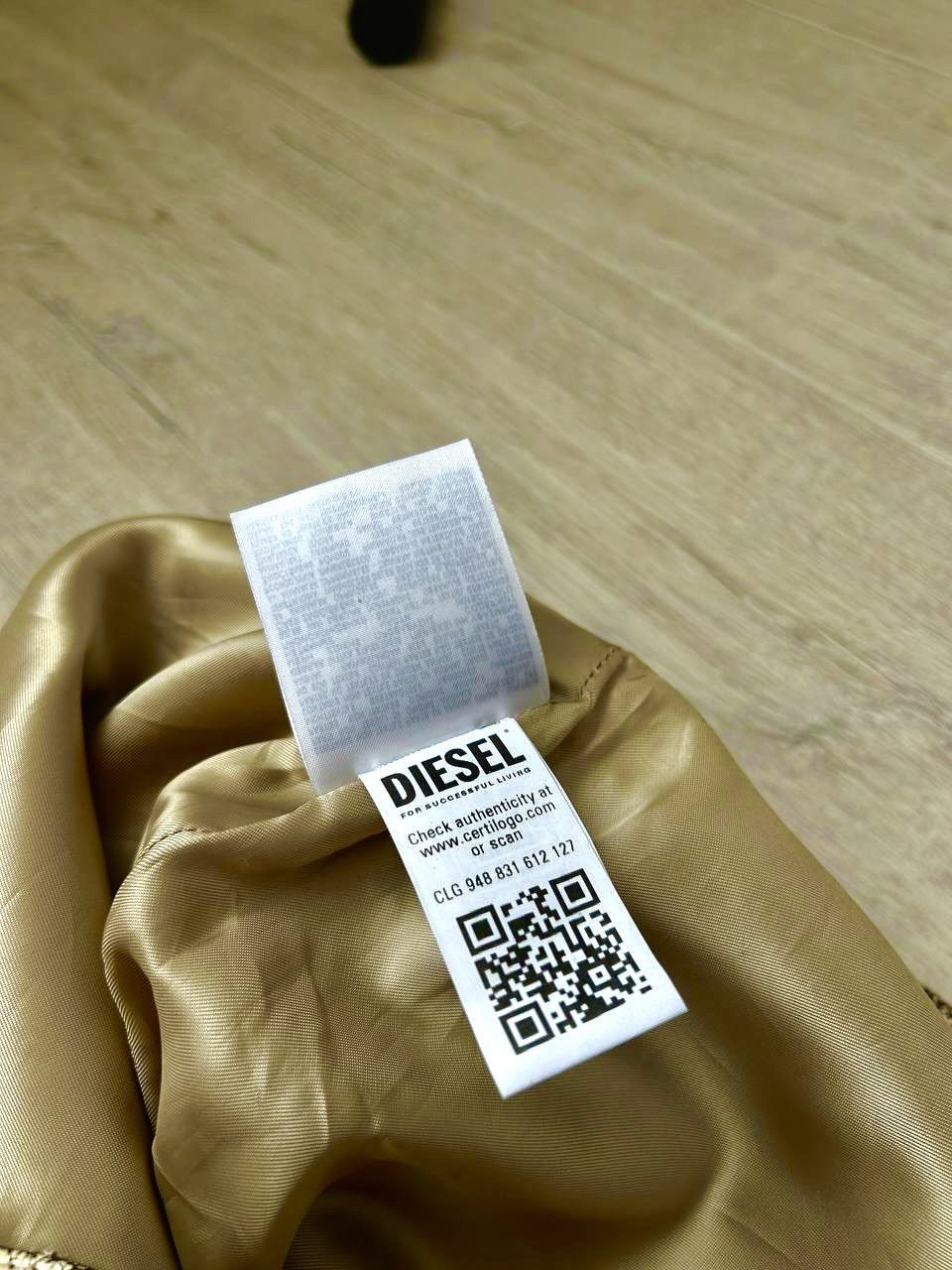 Diesel DIESEL P-ALAN CRACKED GOLD COATED DISTRESSED LEATHER PANTS Size US 36 / EU 52 - 14 Thumbnail