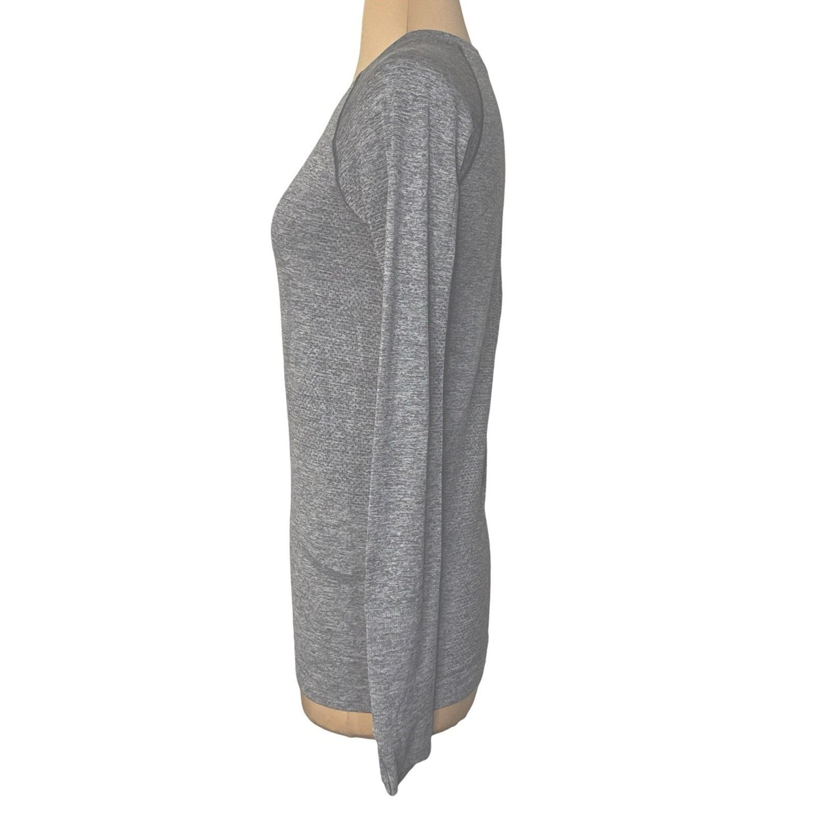 Lululemon LULULEMON Swiftly Tech Long-Sleeve Shirt 2.0 Hip Length 6 Size S / US 4 / IT 40 - 10 Thumbnail