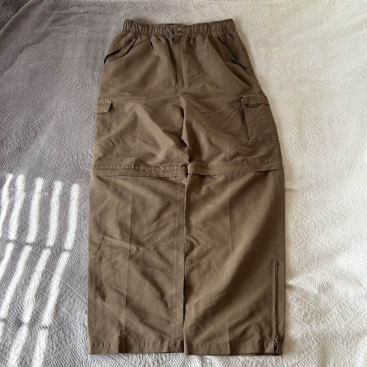 Vintage Suisse Sport parachute pants Size US 34 / EU 50 - 1 Thumbnail