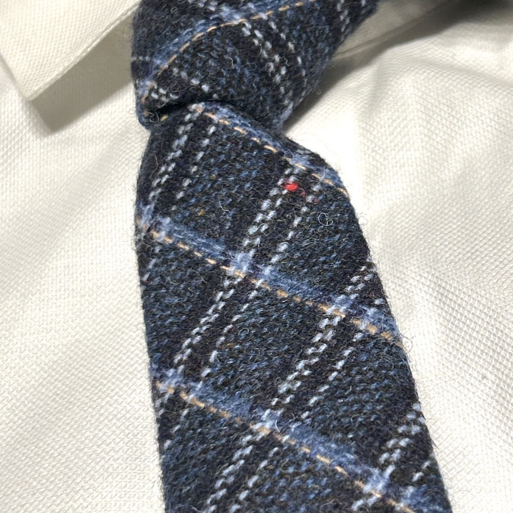 Vintage VINTAGE Parisian Men's Silk Necktie Blue Woven Checkered Preppy Academia Tie 55 Inch 4 Inch WomensMens Size ONE SIZE - 4 Thumbnail