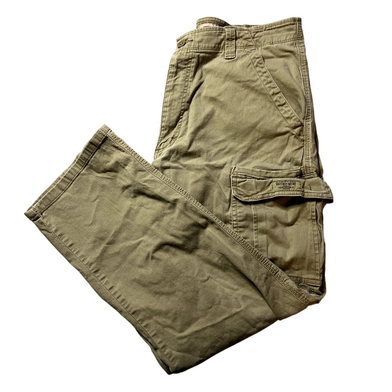 Wrangler Wrangler Relaxed Fit Cargo Pants 36x30 Beige Men’s RN 130273 Size US 36 / EU 52 - 1 Thumbnail
