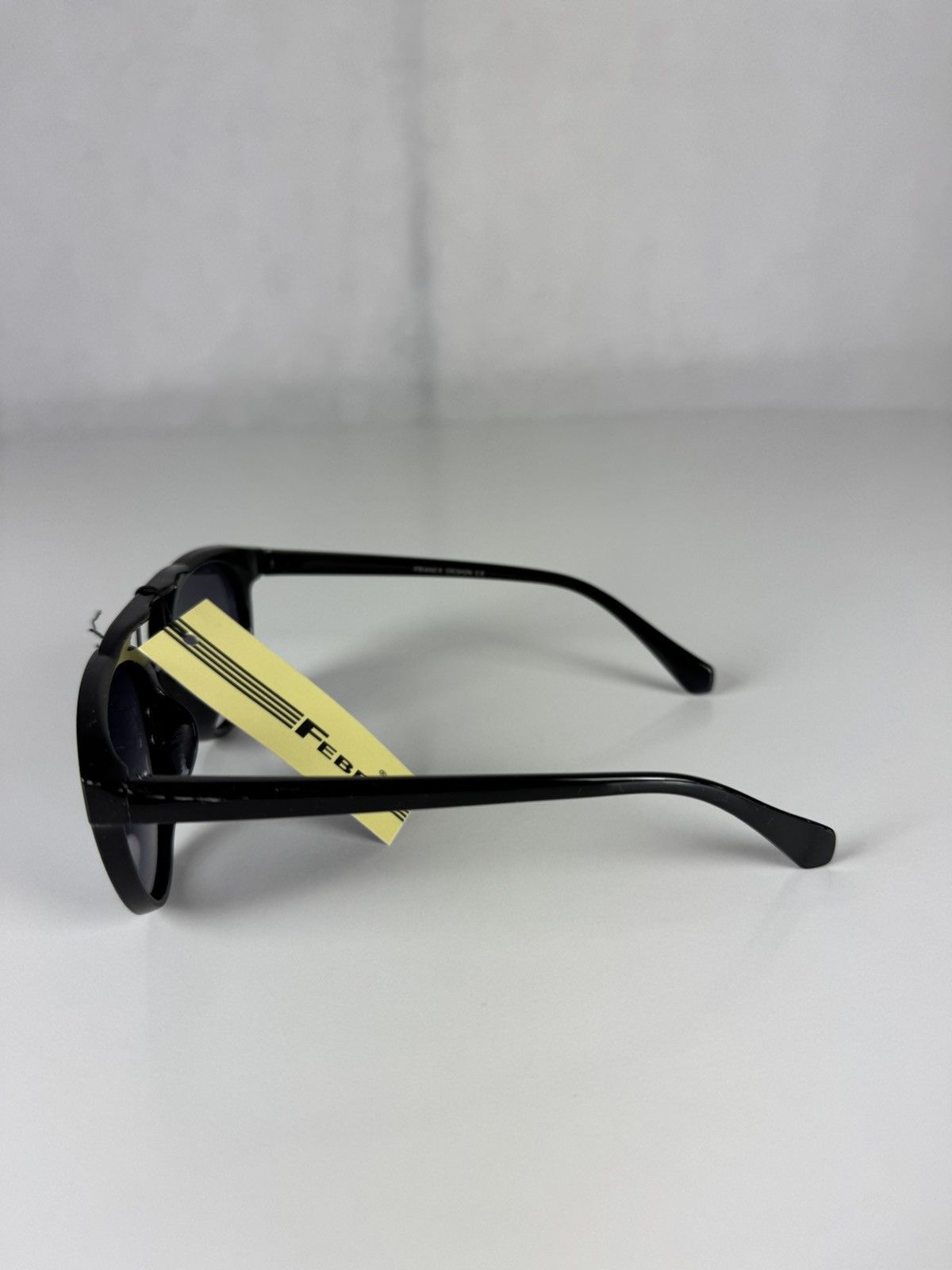 Vintage Sunglasses Size ONE SIZE - 3 Thumbnail