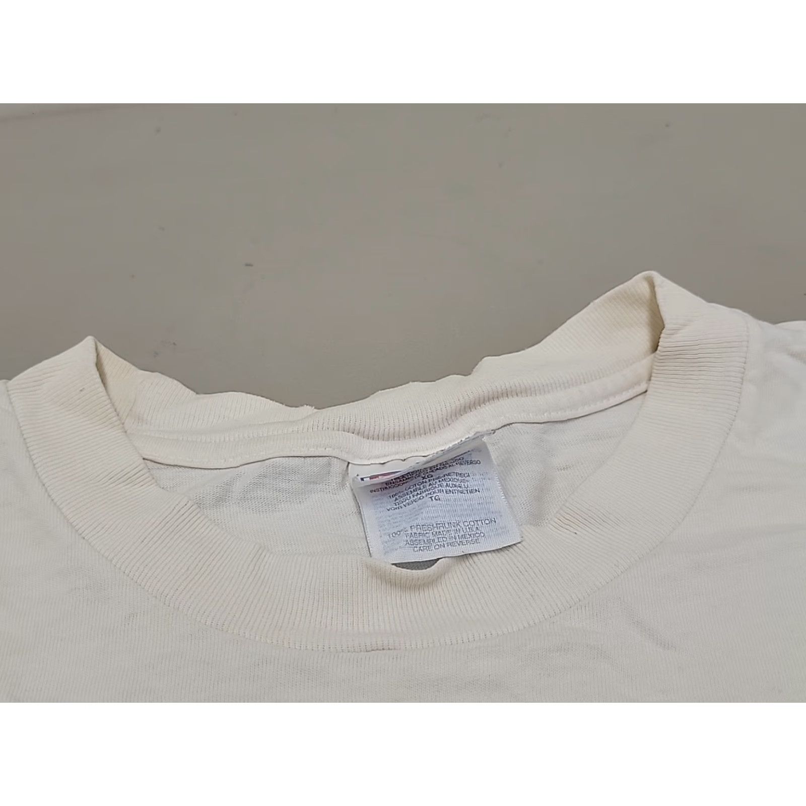 Hanes VINTAGE Anne Geddes Bumblebee Flower Pot Babies T-Shirt XL Men White Graphic Tee Hanes 100% cotton Short Sleeve Distressed Size US XL / EU 56 / 4 - 7 Thumbnail