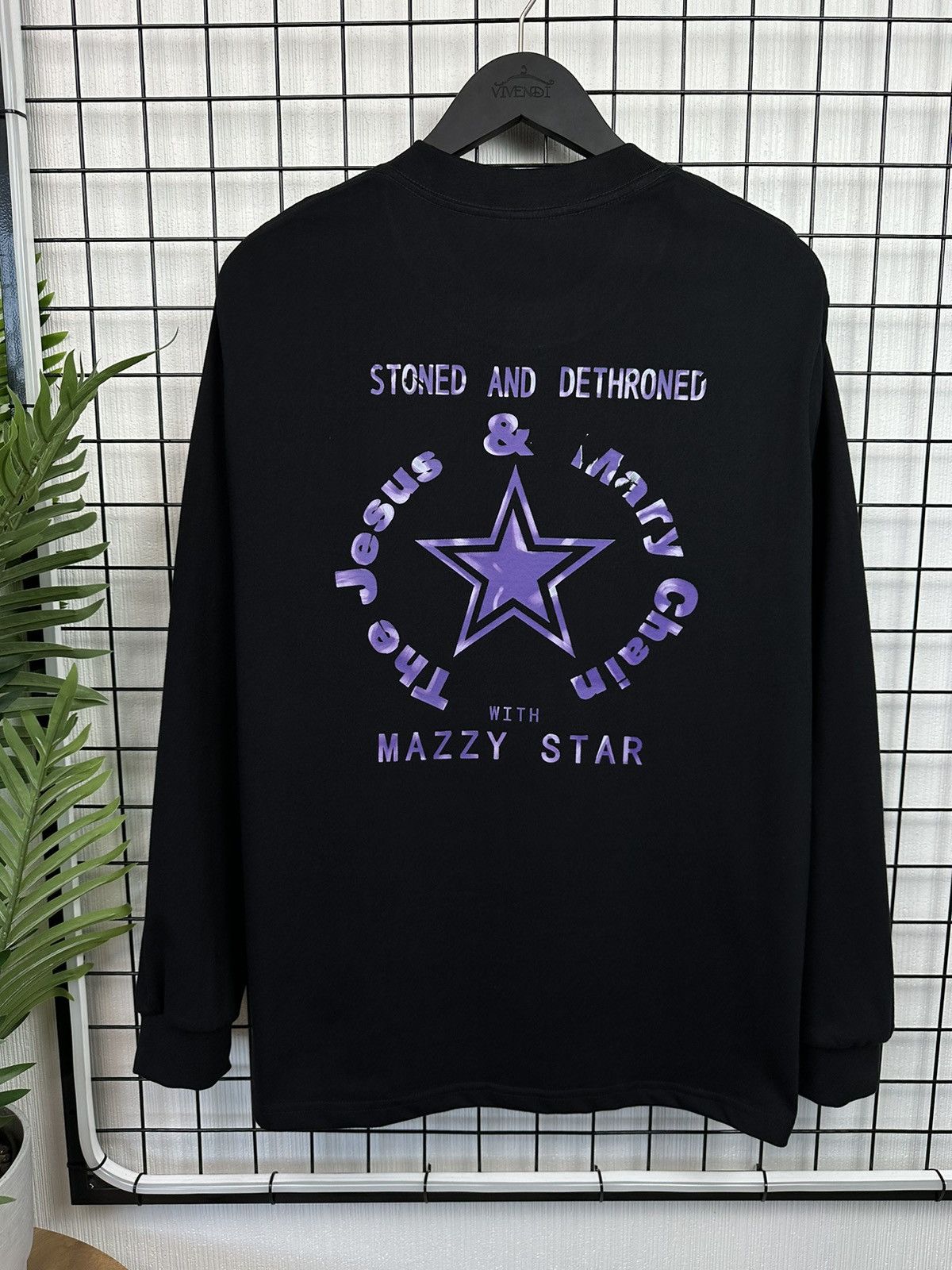 Band Tees The Jesus and Mary Chain “Stoned and Dethroned” Long Sleeve Size US L / EU 52-54 / 3 - 11 Thumbnail