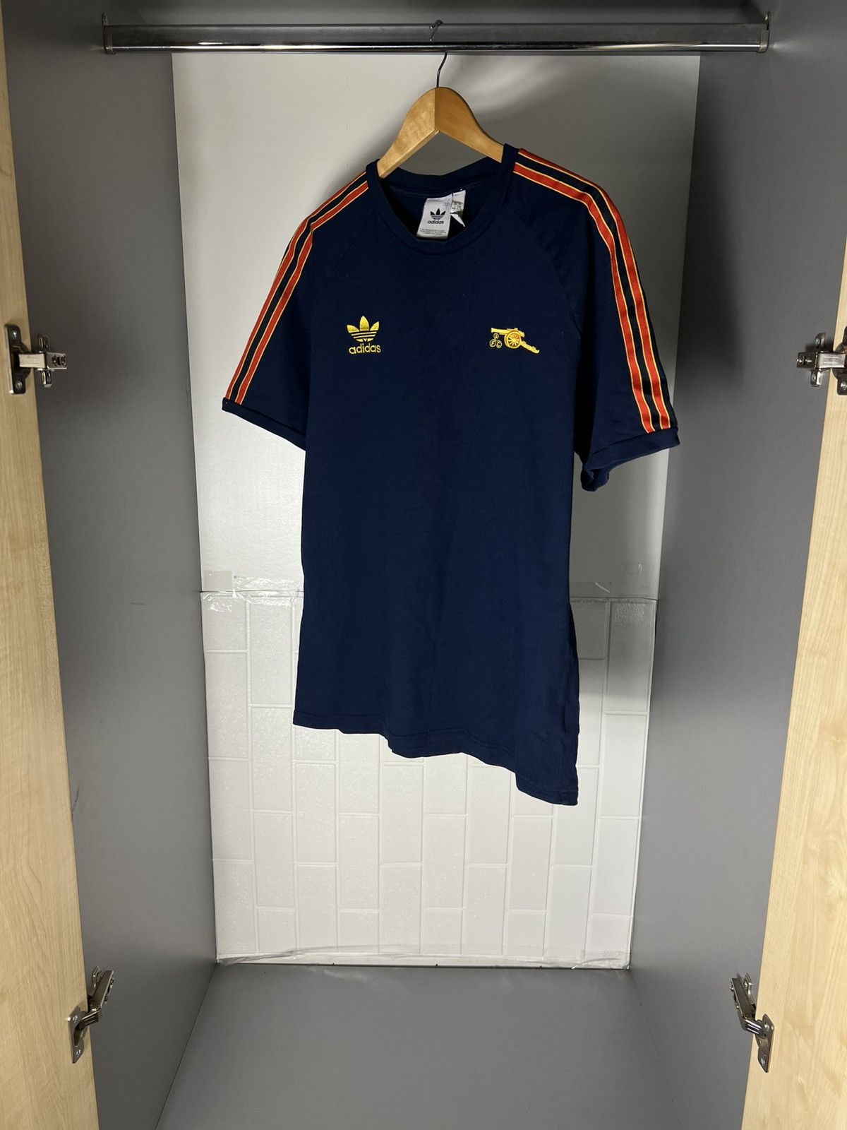 Adidas VINTAGE ADIDAS FC ARSENAL LONDON ENGLAND SOCCER JERSEY RETRO Size US XL / EU 56 / 4 - 9 Thumbnail