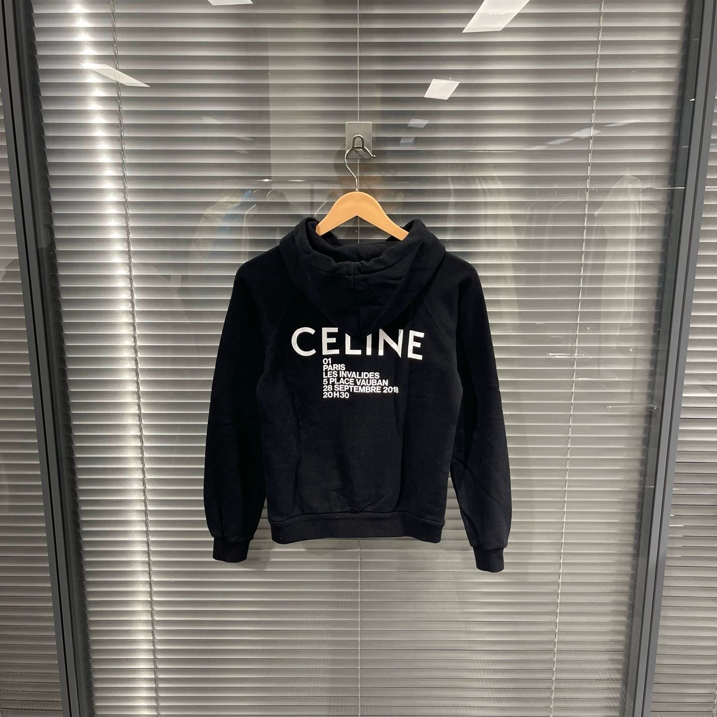 Celine Celine hoodie back slogan print xs 99 new Size US XS / EU 42 / 0 - 2 Thumbnail