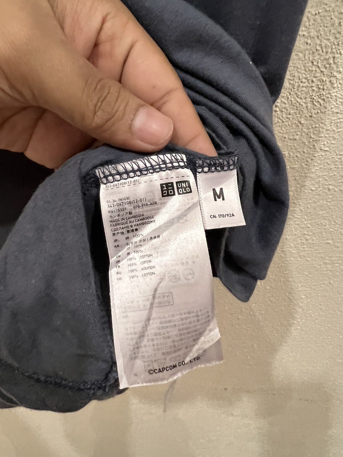 Anime × Japanese Brand × Uniqlo Japanese Monster Hunter Shirt Size US M / EU 48-50 / 2 - 5 Thumbnail