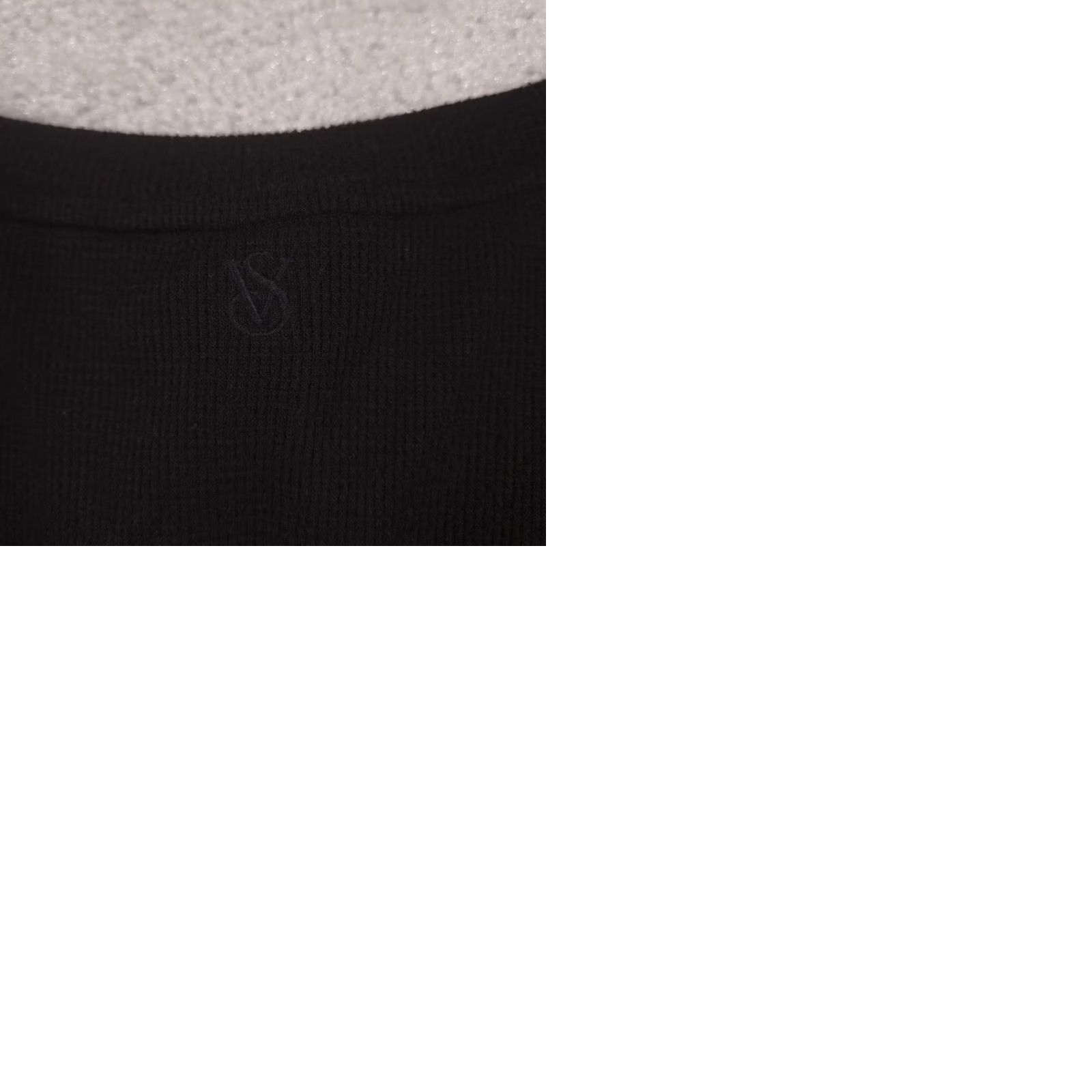 Victoria's Secret Victoria's Secret Shirt Womens L Black Thermal Henley Long Sleeve Knit Top Size L / US 10 / IT 46 - 9 Thumbnail