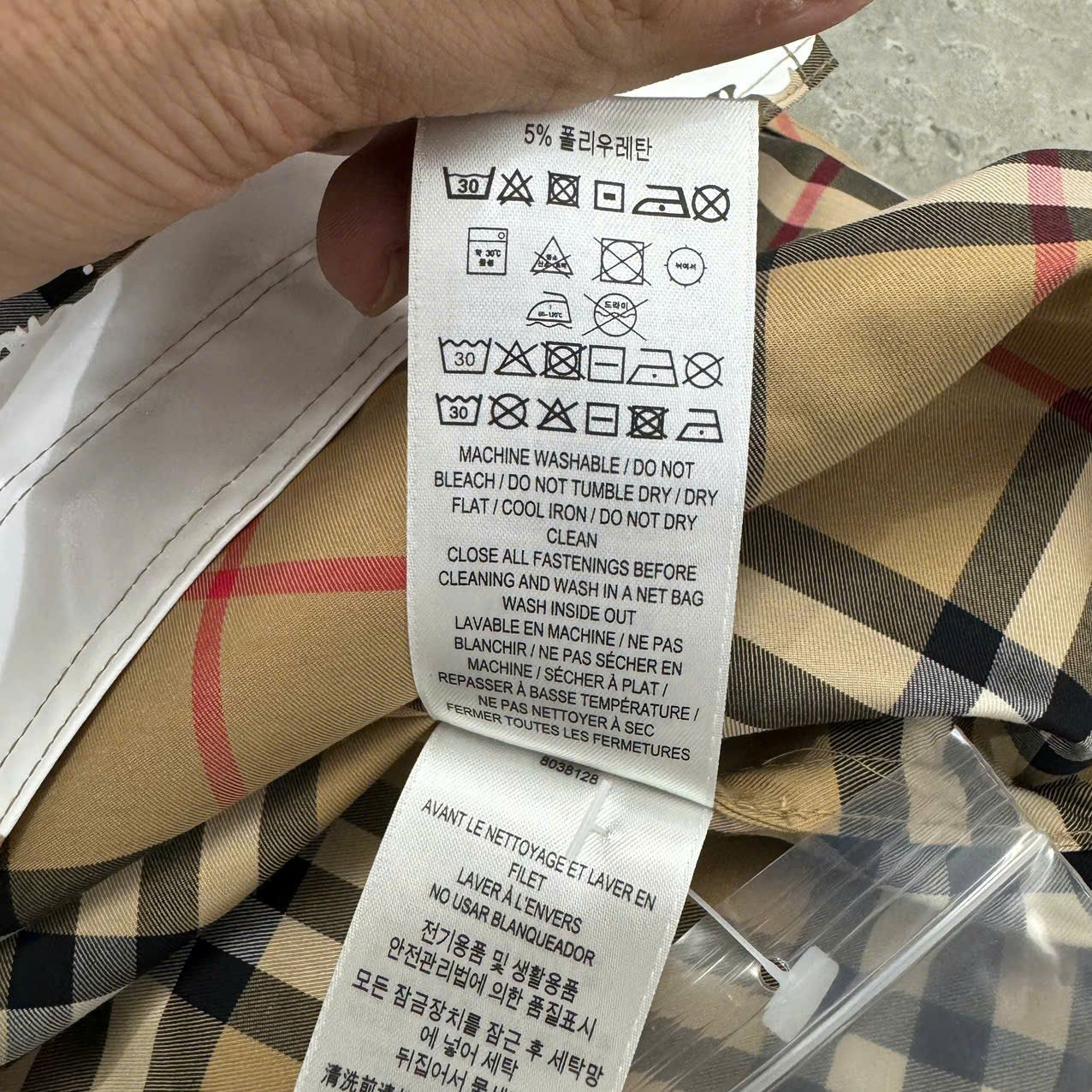 Burberry BURBERRY Love Print Vintage Check Cotton Shirt BEIGE Size XS / US 0-2 / IT 36-38 - 4 Thumbnail