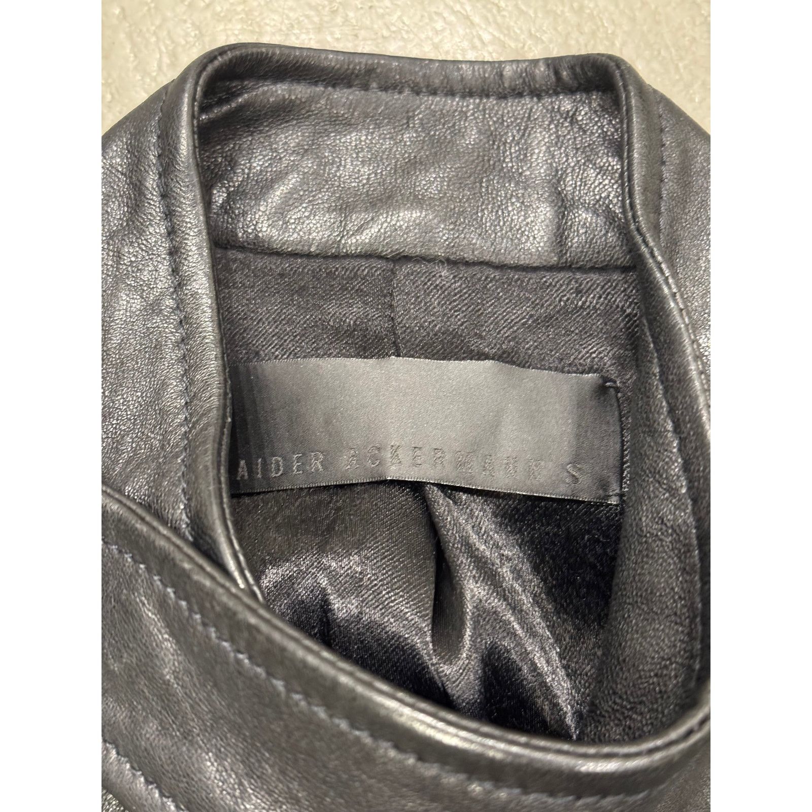 Haider Ackermann A/W2015 Haider Ackermann runway leather and velour vest Size US S / EU 44-46 / 1 - 8 Thumbnail