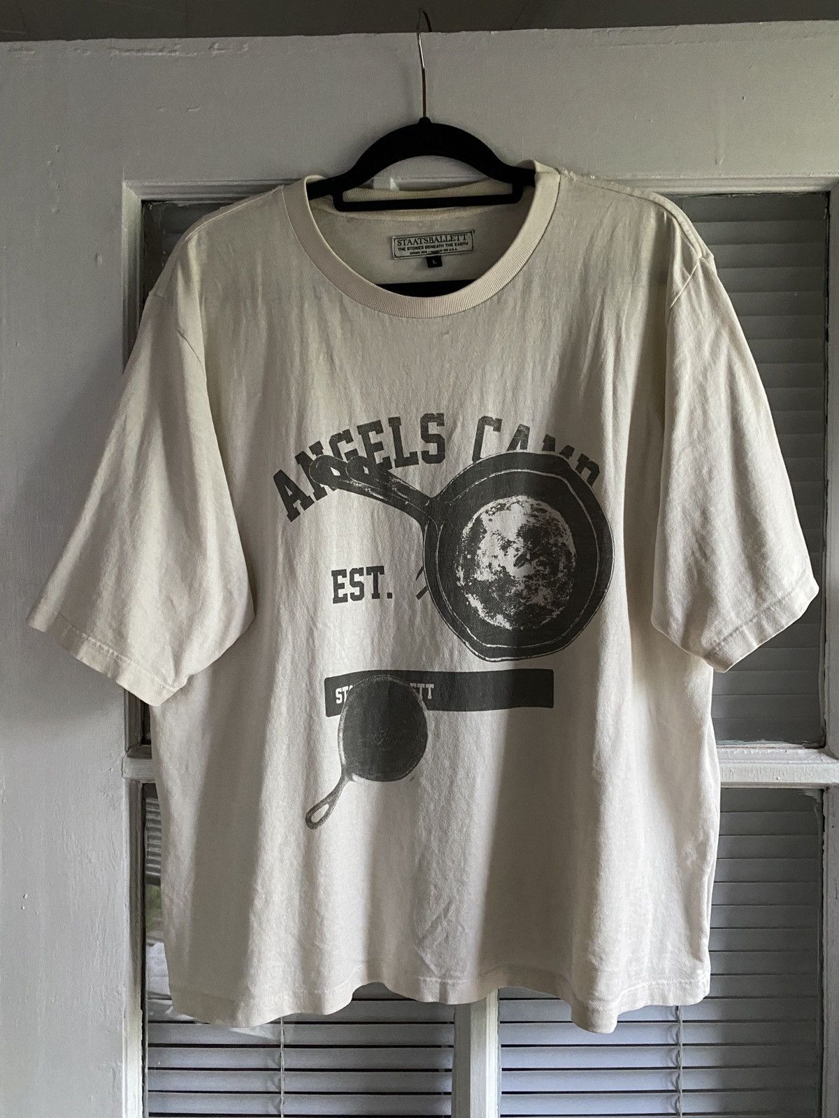 image of Staatsballett Angels Camp Tee in White, Men's (Size Large)