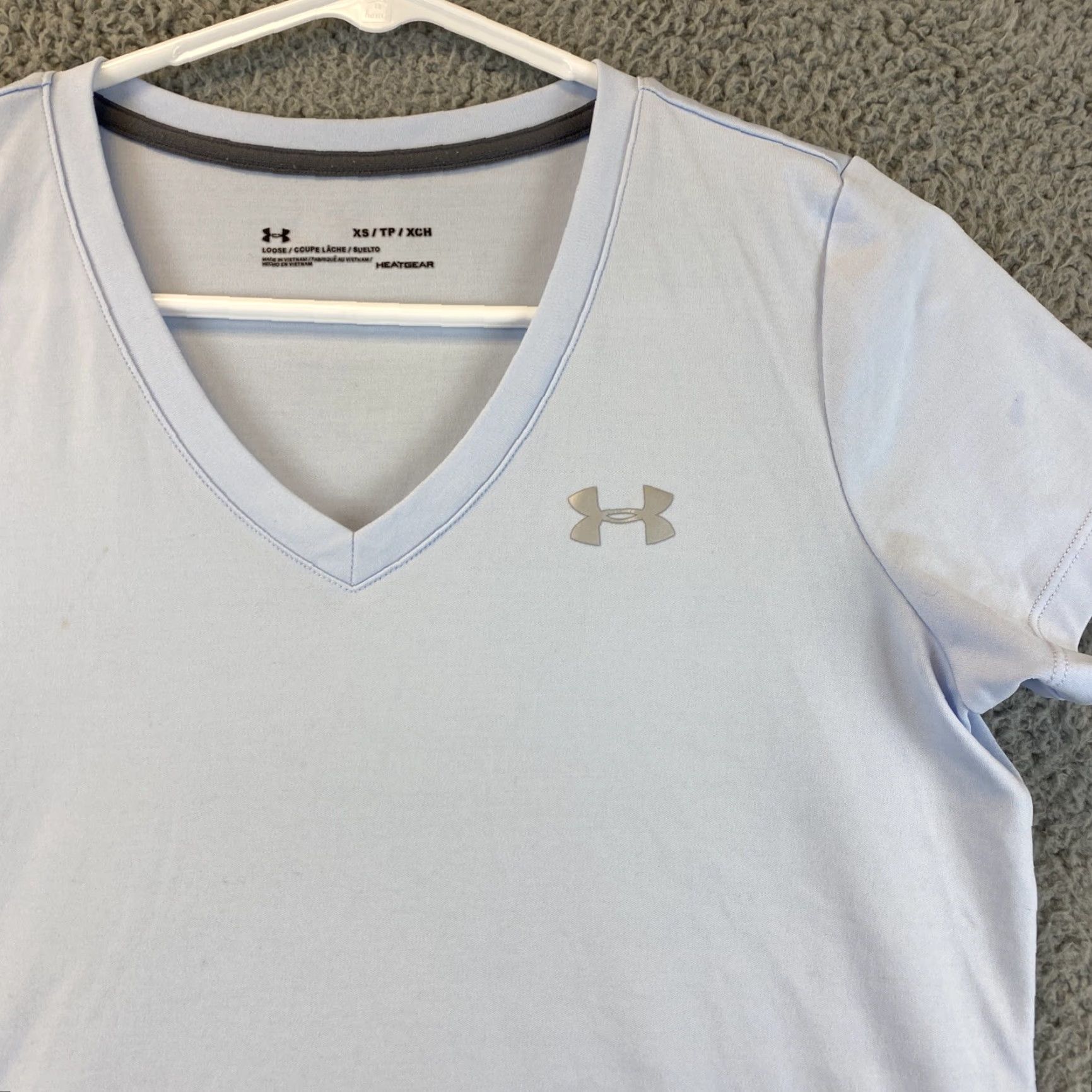 Under Armour Under Armour T-Shirt Womens V-Neck Short Sleeve XS Blue 57-4 Size XS / US 0-2 / IT 36-38 - 2 Thumbnail