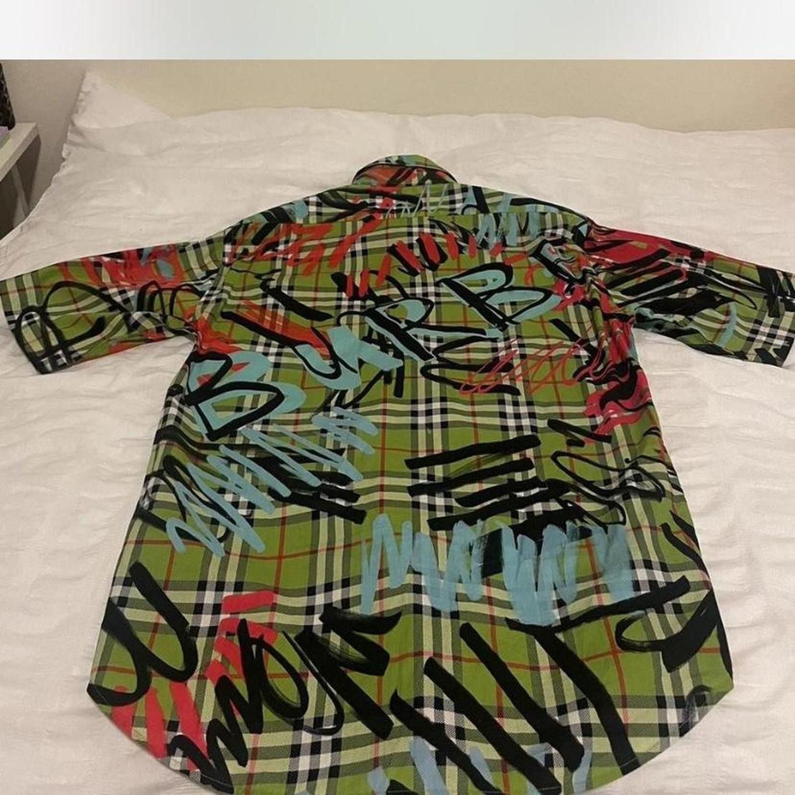 Burberry Burberry Button-Up Shirt Graffiti Neon Green Size US XS / EU 42 / 0 - 3 Thumbnail