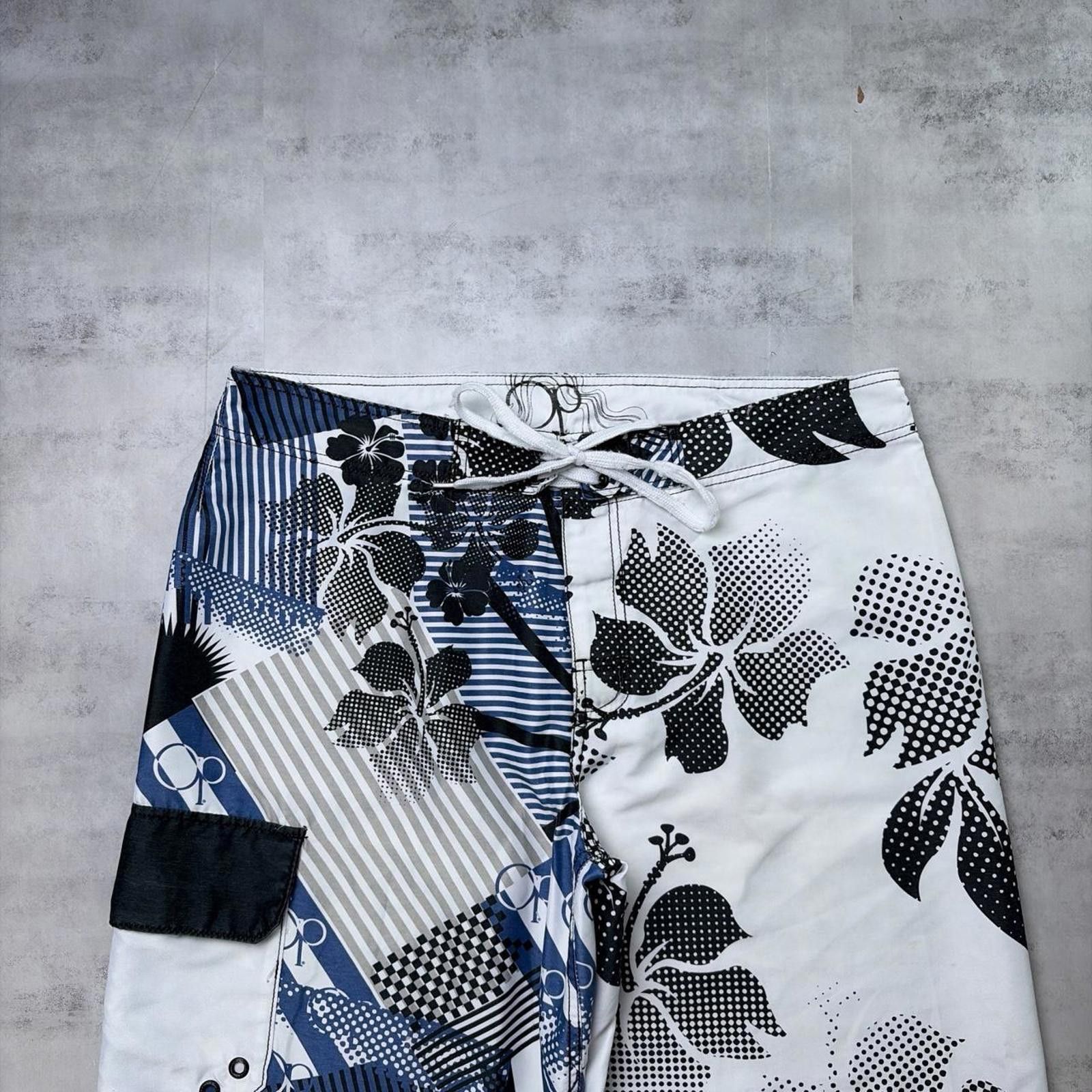 Ocean Pacific Y2K Ocean Pacific Grunge Surf Floral Baggy Board Shorts Size US 36 / EU 52 - 3 Thumbnail