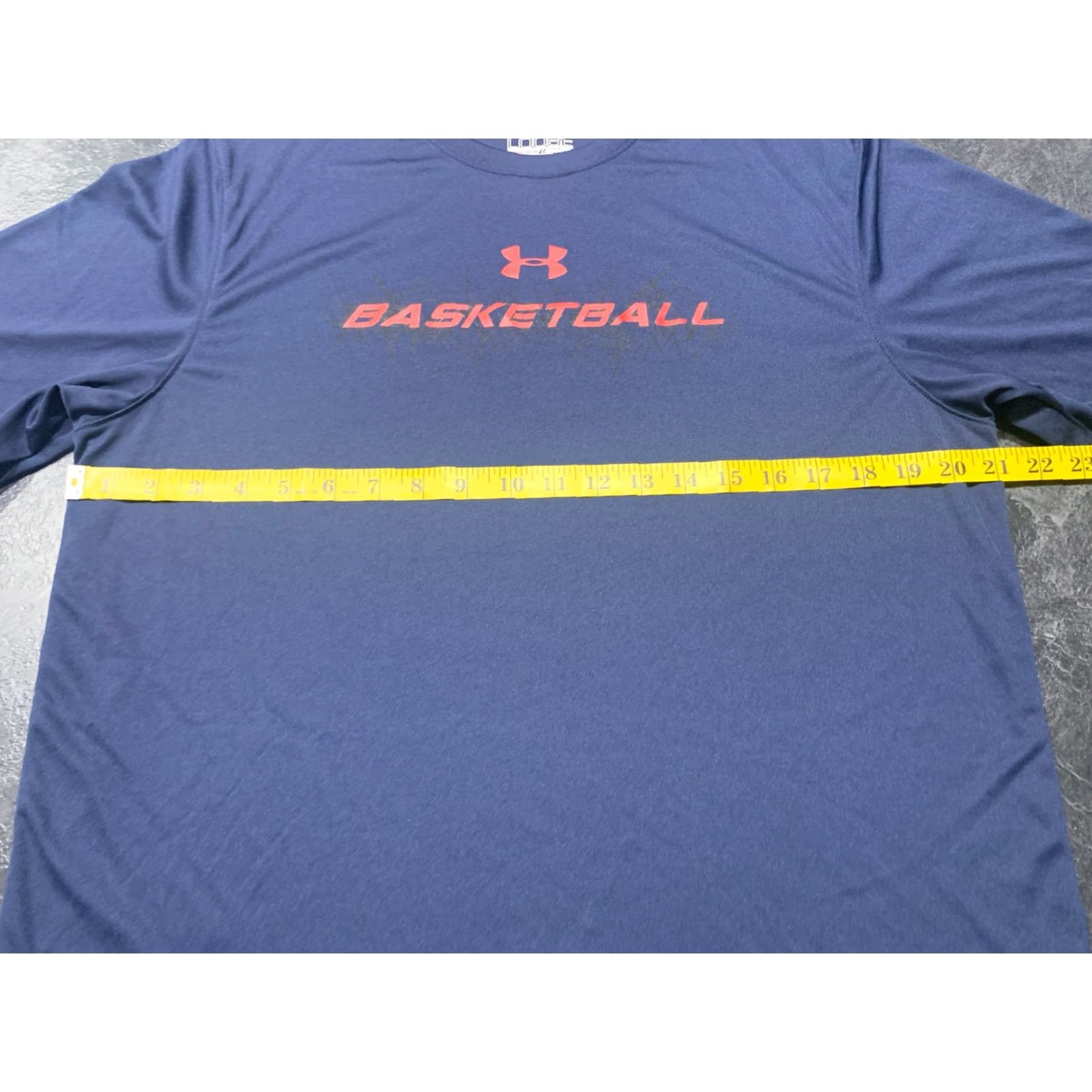 Under Armour VINTAGE Under Armour HeatGear Basketball T-Shirt Men’s Medium Crew Neck Short Sleeve Activewear Blue Size US M / EU 48-50 / 2 - 6 Thumbnail