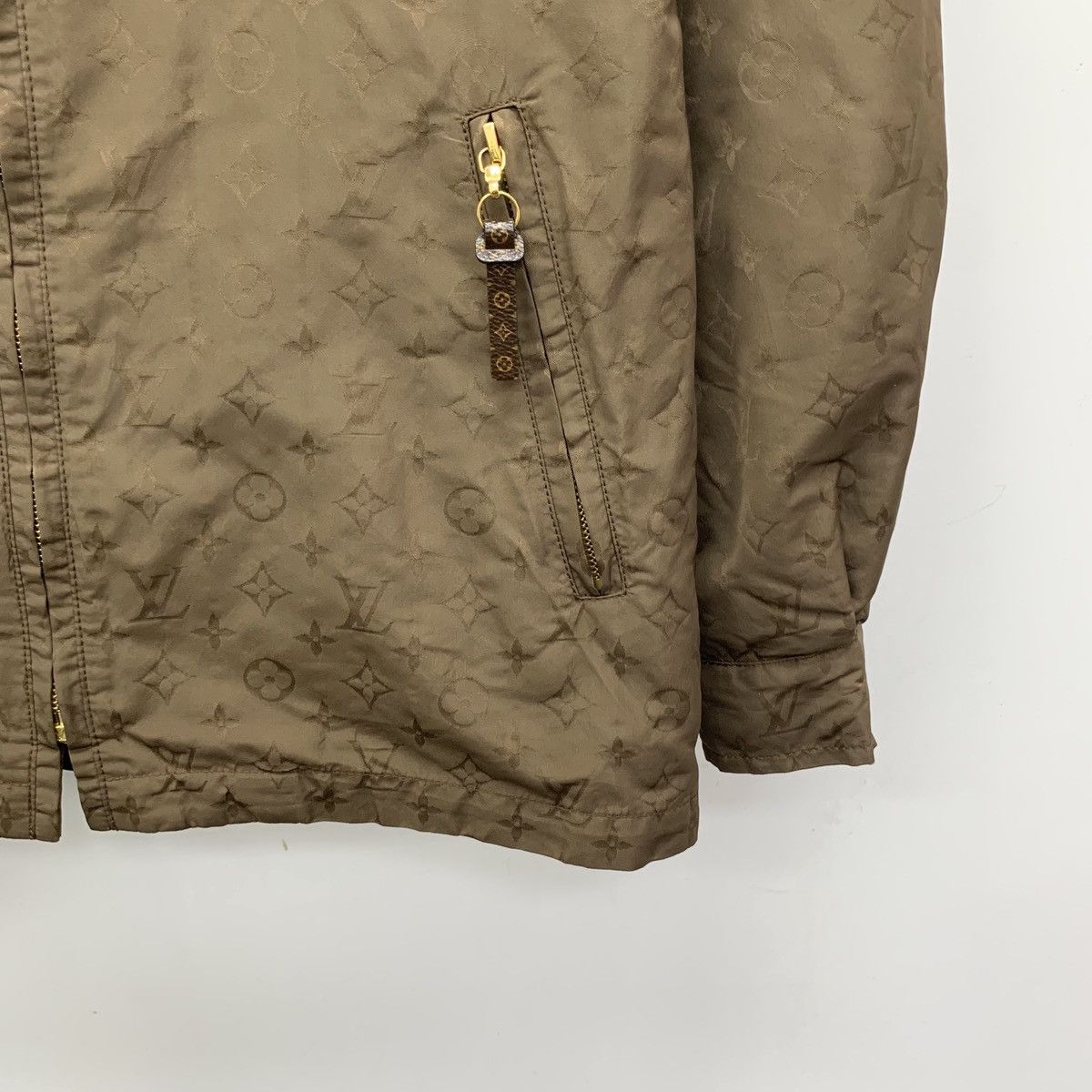 Louis Vuitton Louis Vuitton jacket with dark brown logo print Size XS / US 0-2 / IT 36-38 - 4 Thumbnail