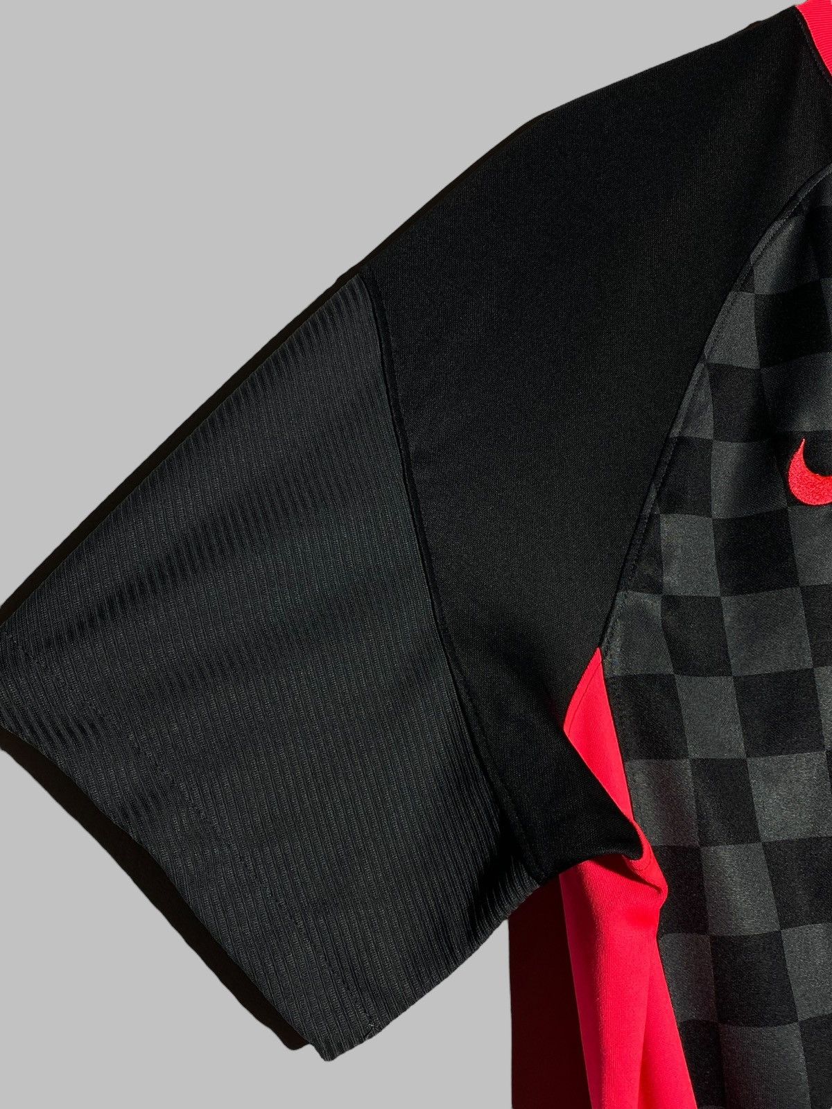 Nike 🔥 LIVERPOOL THIAGO #6 AWAY SHIRT 20/21 NIKE DRI-FIT VIBES Size US XL / EU 56 / 4 - 5 Thumbnail