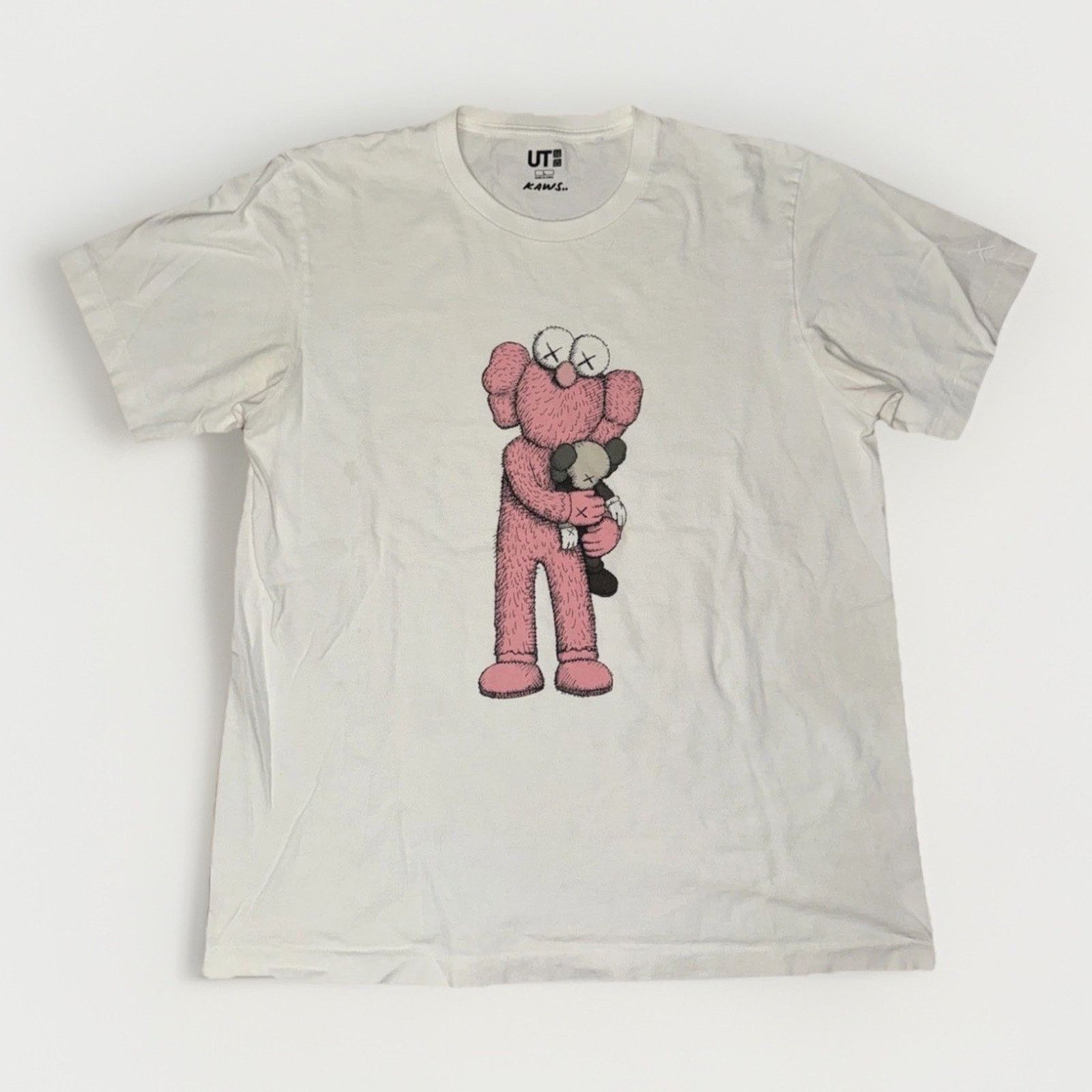Kaws × Uniqlo Uniqlo x Kaws Graphic T-Shirt White Large 21x27 Size US L / EU 52-54 / 3 - 1 Thumbnail