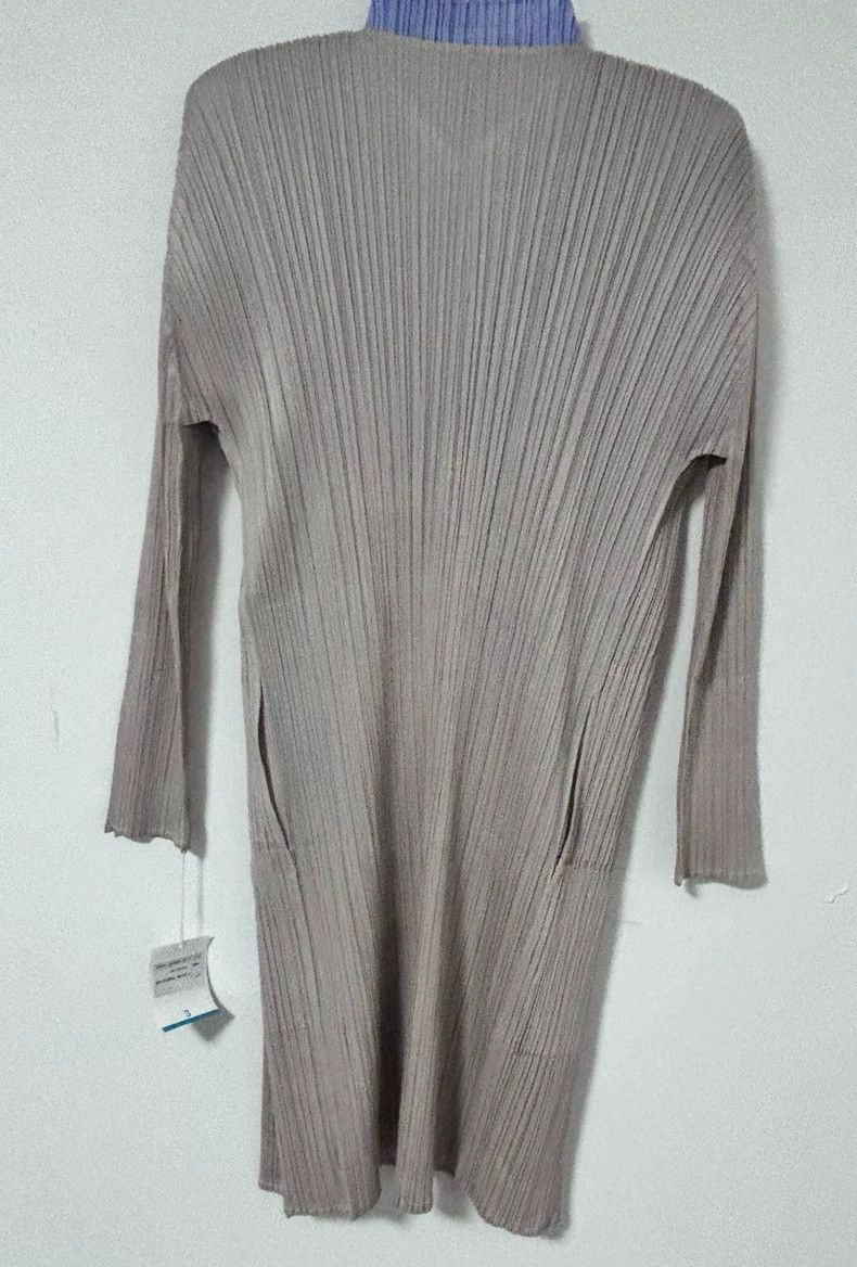 Issey Miyake Issey Miyake A light grey pleated cardigan Size L / US 10 / IT 46 - 4 Thumbnail