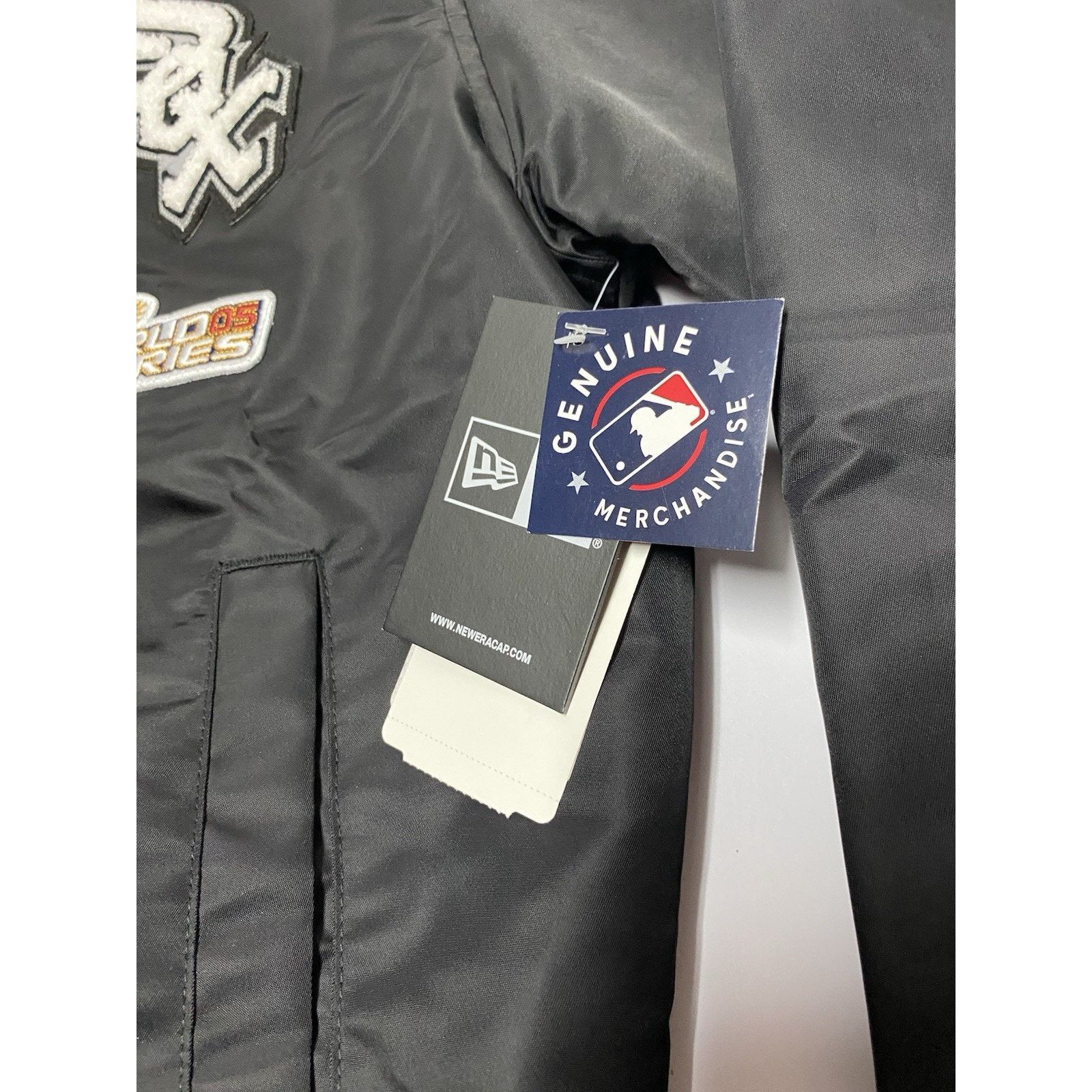 Alpha Industries New Era CHICAGO WHITE SOX Bomber Jacket Mens Sz Medium. NWT! Size US M / EU 48-50 / 2 - 3 Thumbnail