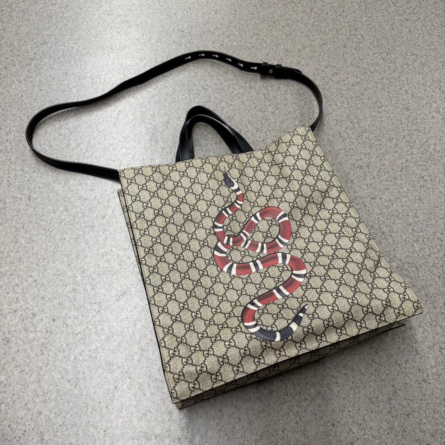 Gucci Gucci GG Supreme Coral Snake Tote MINT 2x used Size ONE SIZE - 7 Thumbnail