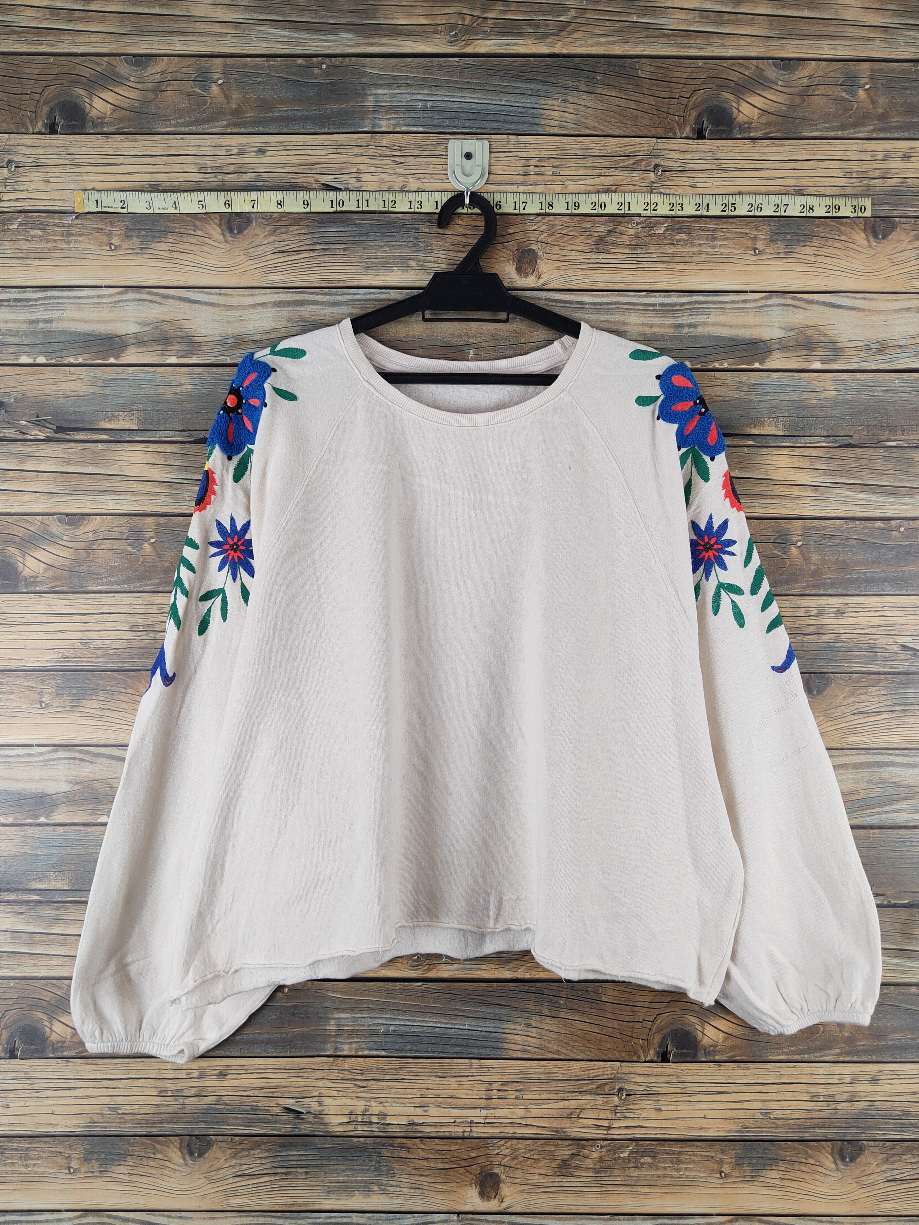 Japanese Brand × Vintage DL Japan embroidery flower Ivory Sweatshirts #2478 Size XL / US 12-14 / IT 48-50 - 1 Thumbnail